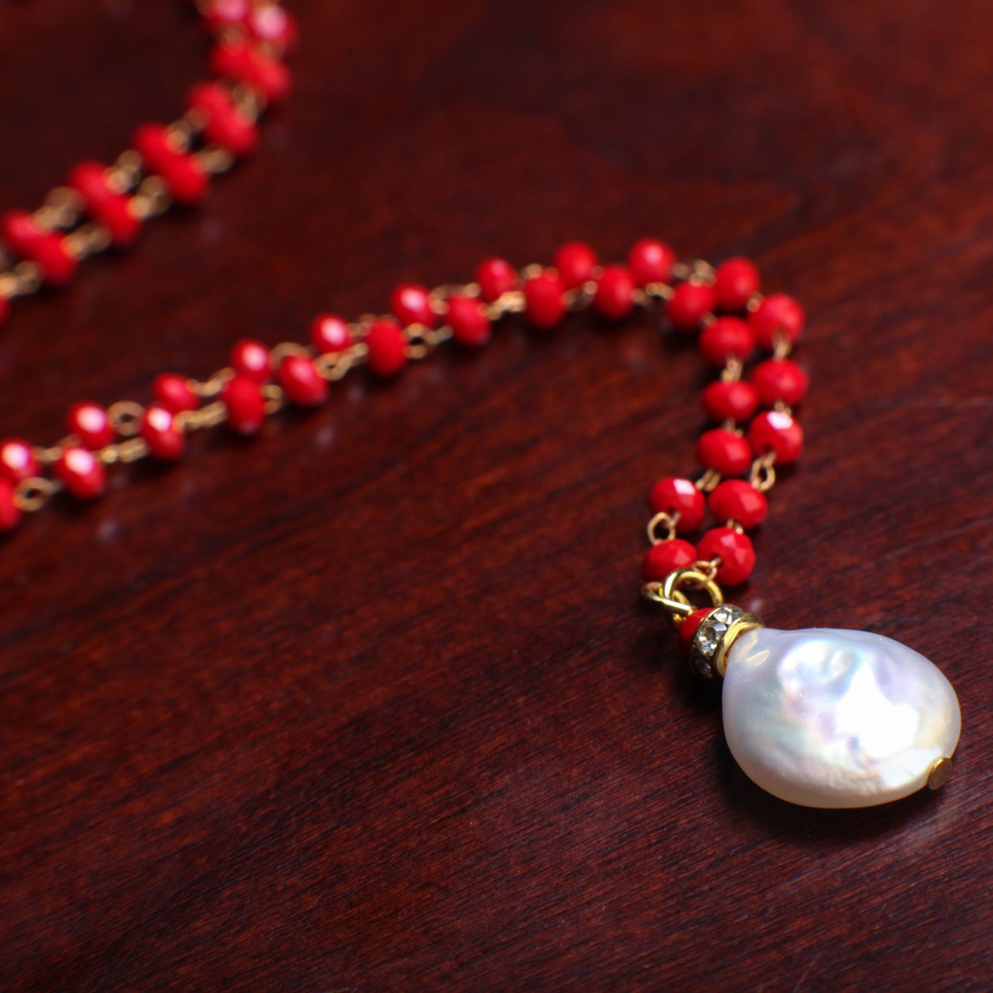 Freshwater Coin Pearl Charm Pendant with Dainty Ruby Red Crystal 3mm Rondelle Wire Wrapped Rosary Chain Gold Necklace