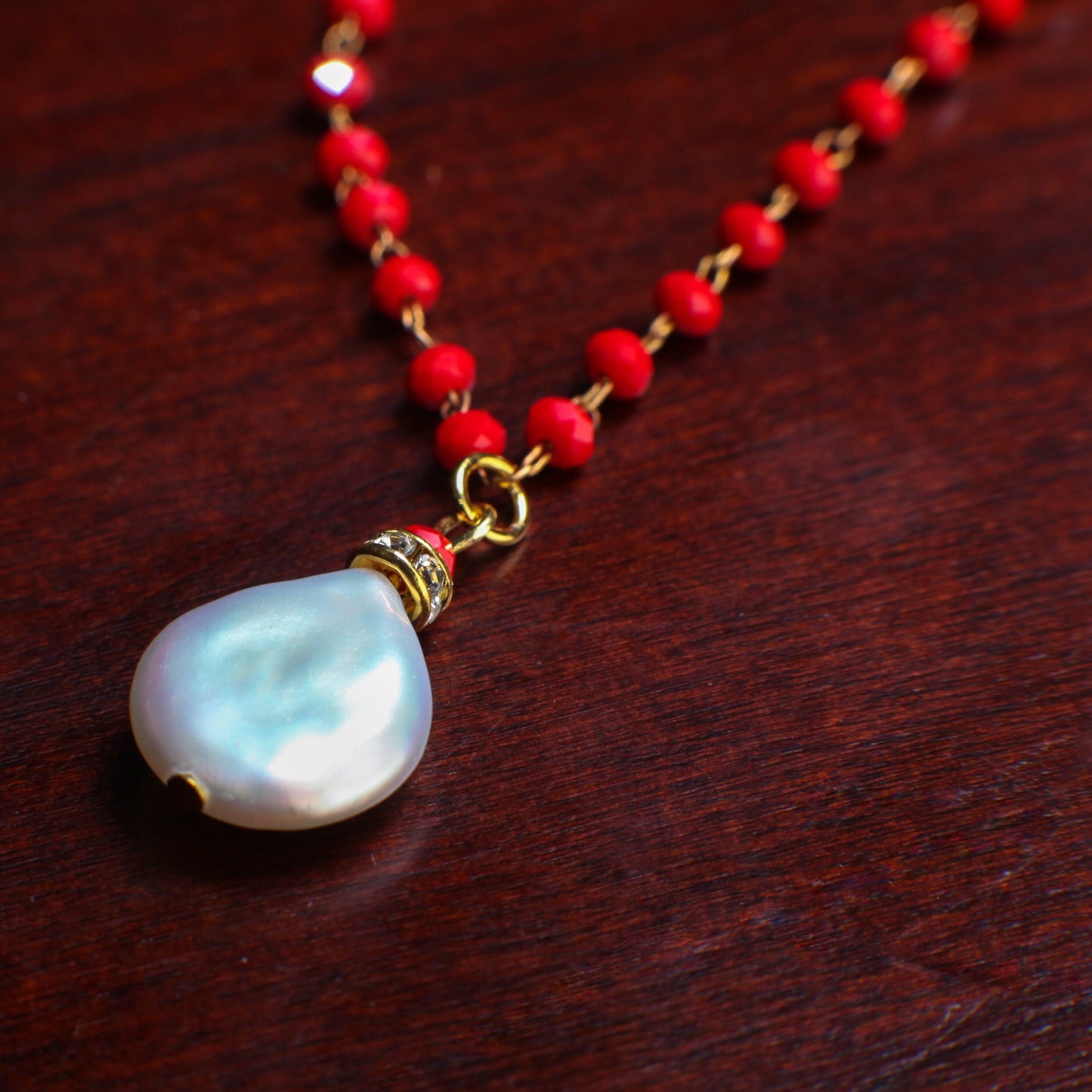 Freshwater Coin Pearl Charm Pendant with Dainty Ruby Red Crystal 3mm Rondelle Wire Wrapped Rosary Chain Gold Necklace