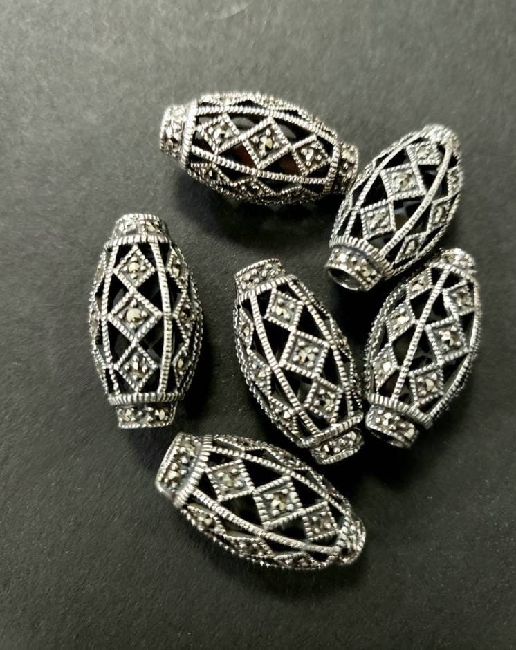 925 Sterling Silver Marcasite oval 9x20mm vintage spacer filigree hollow bead. 2.5mm hole size, Jewelry making findings, 1 piece price
