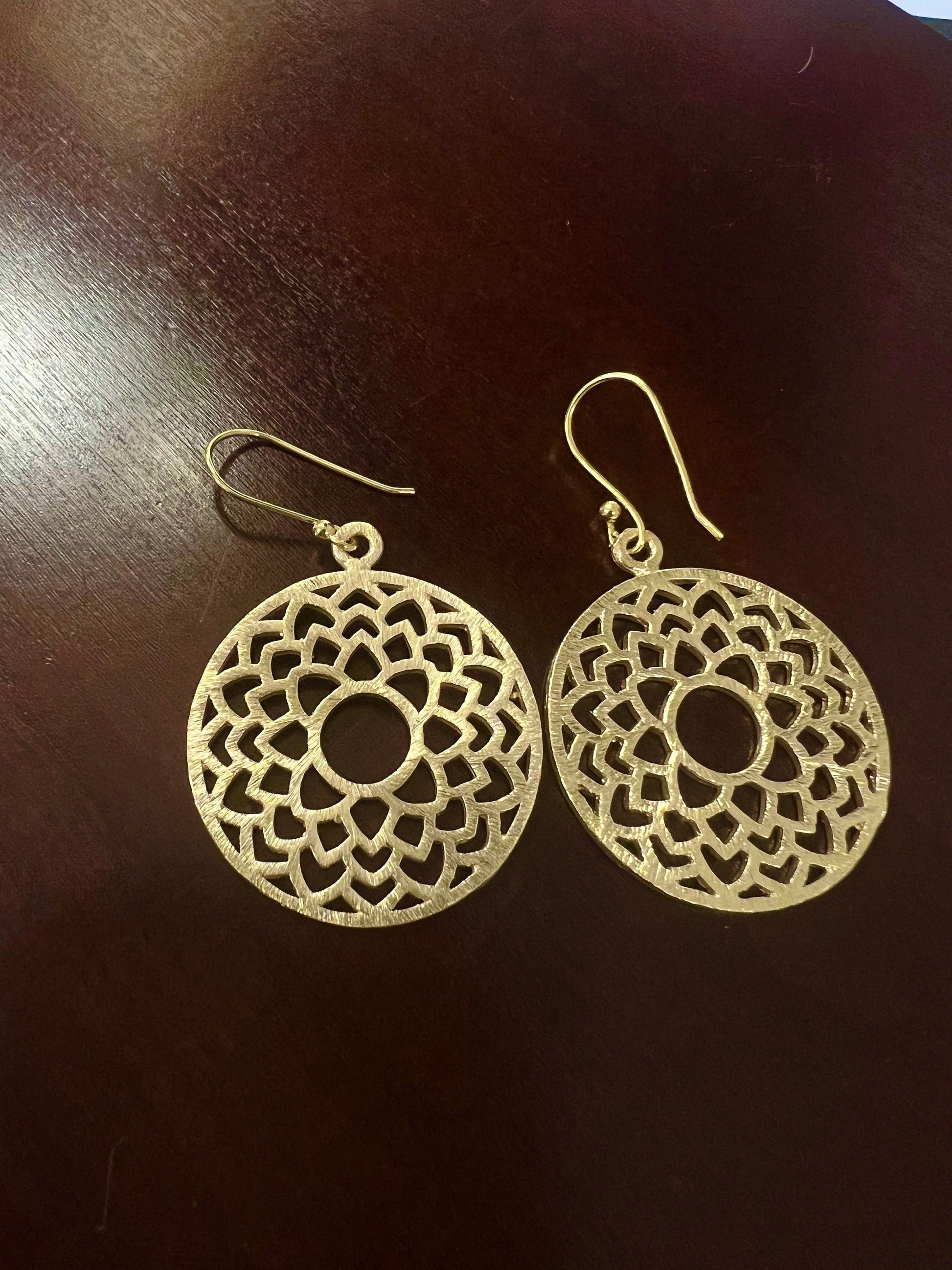 18k Gold Vermeil bali brush gold filigree flower 29mm circle Handmade Earrings, beautiful light yellow gold color medium heavy weight gift