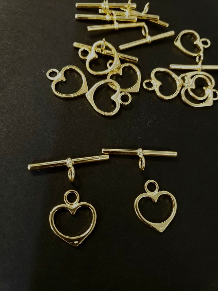 22k gold vermeil 14mm heart toggle clasp. 22k gold over 925 Sterling Silver. 1 set price. 925 stamped , high quality