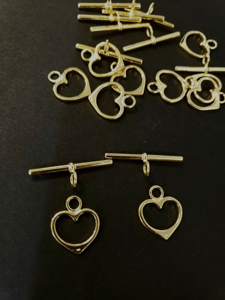 22k gold vermeil 14mm heart toggle clasp. 22k gold over 925 Sterling Silver. 1 set price. 925 stamped , high quality