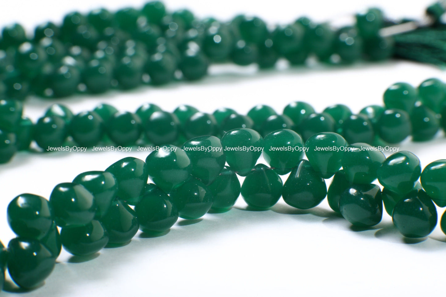 Natural Green Onyx Onion Drop, Dark Emerald Green 8.5-9mm Onion Briolette smooth Drop Jewelry Gemstone