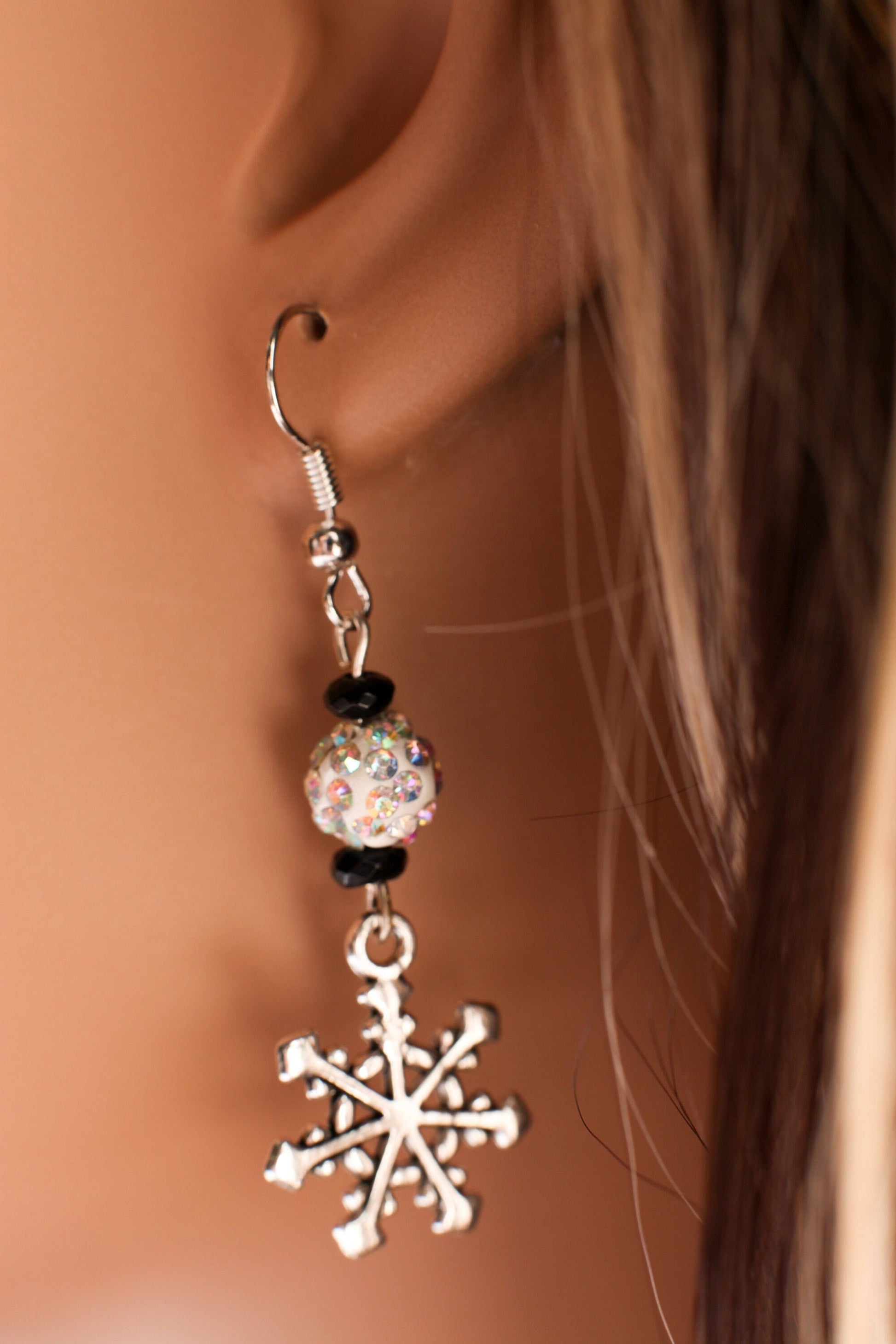 Snowflake Snowball Rhinestone Silver Beautiful Christmas Holiday Earrings