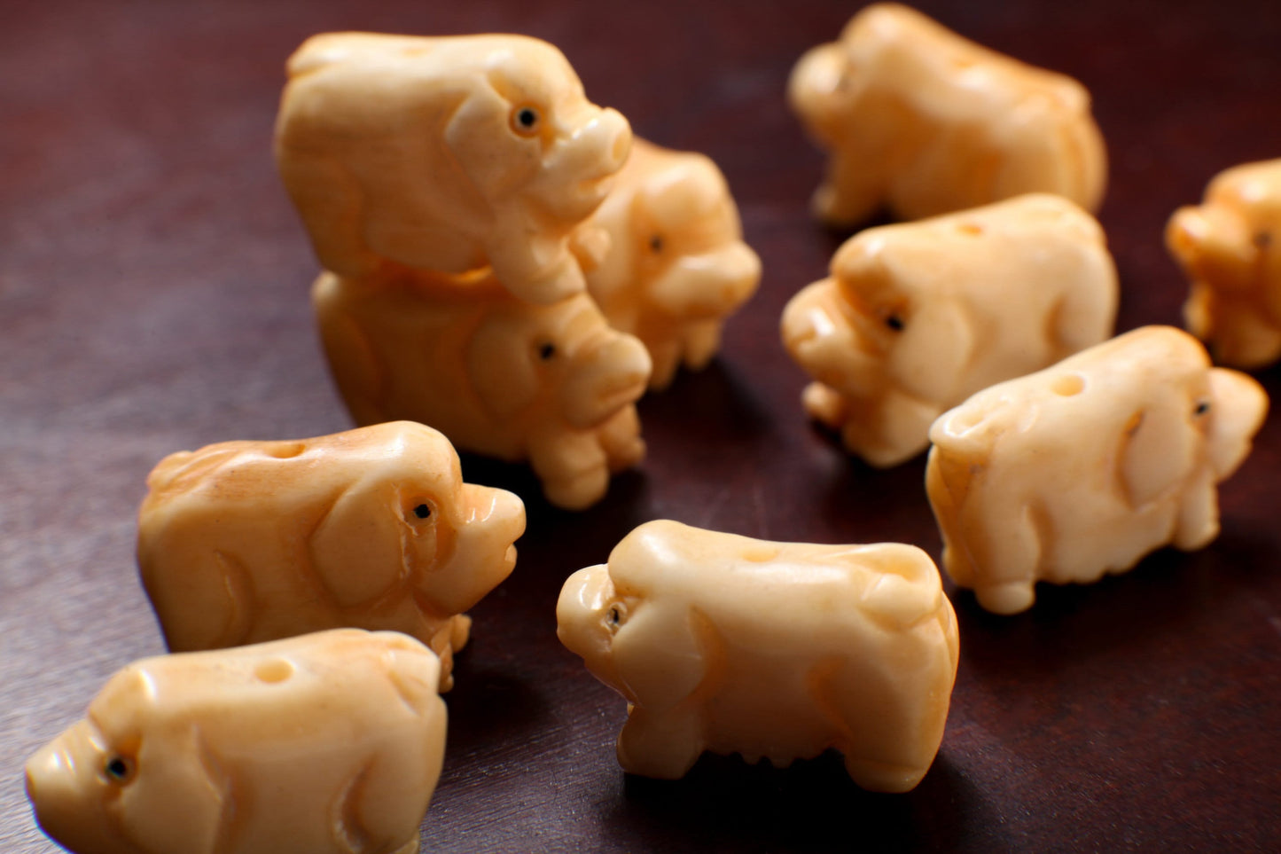 Carved Buffalo Bone Pig, 11-14x20mm, Hand Crafted Animal Figurine Drilled Bead, Art Deco