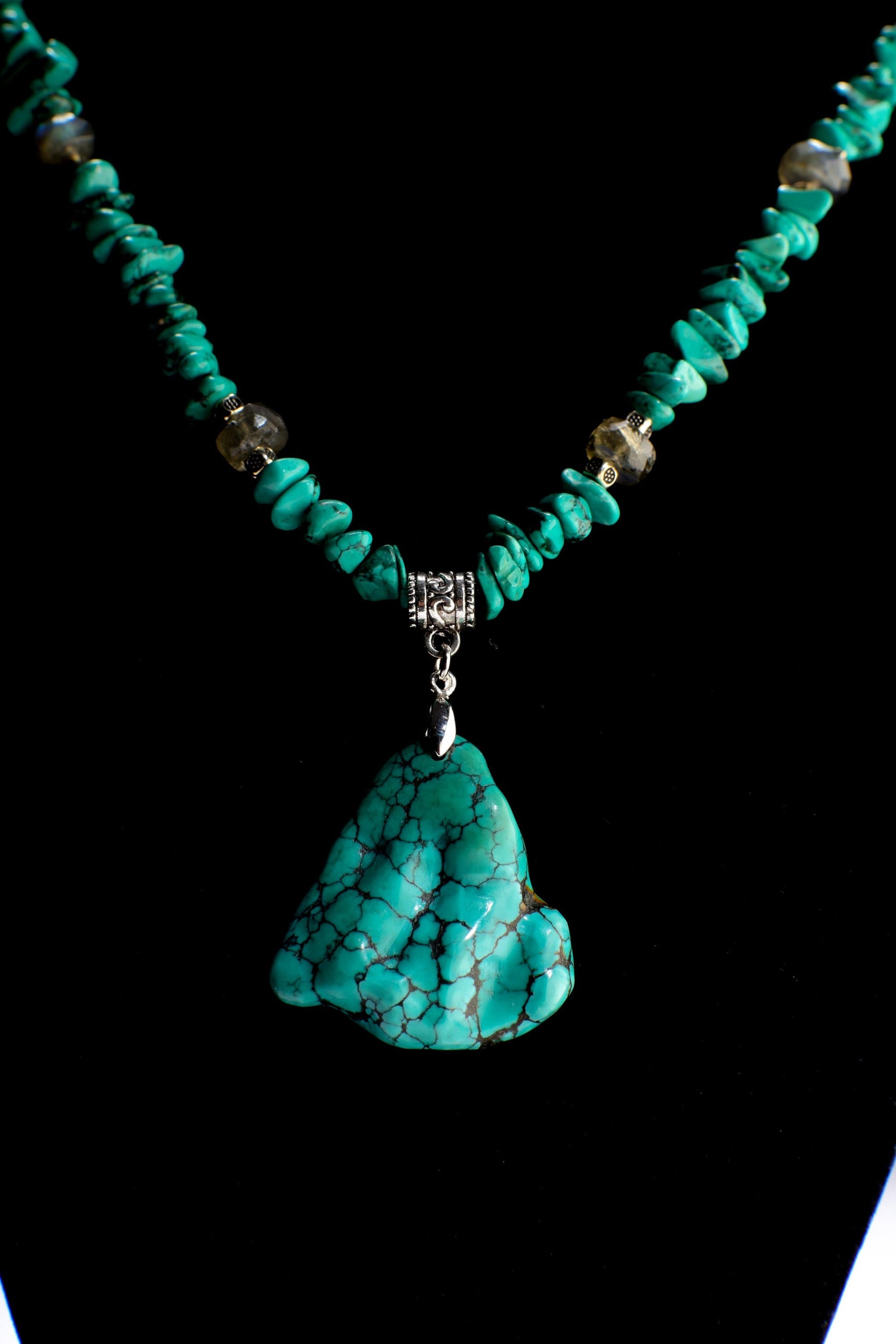 Natural Spiderweb Turquoise Nugget Necklace, Faceted Labradorite Rondelle Spacers, Triangular Free Form Turquoise Pendant 19&quot; Necklace