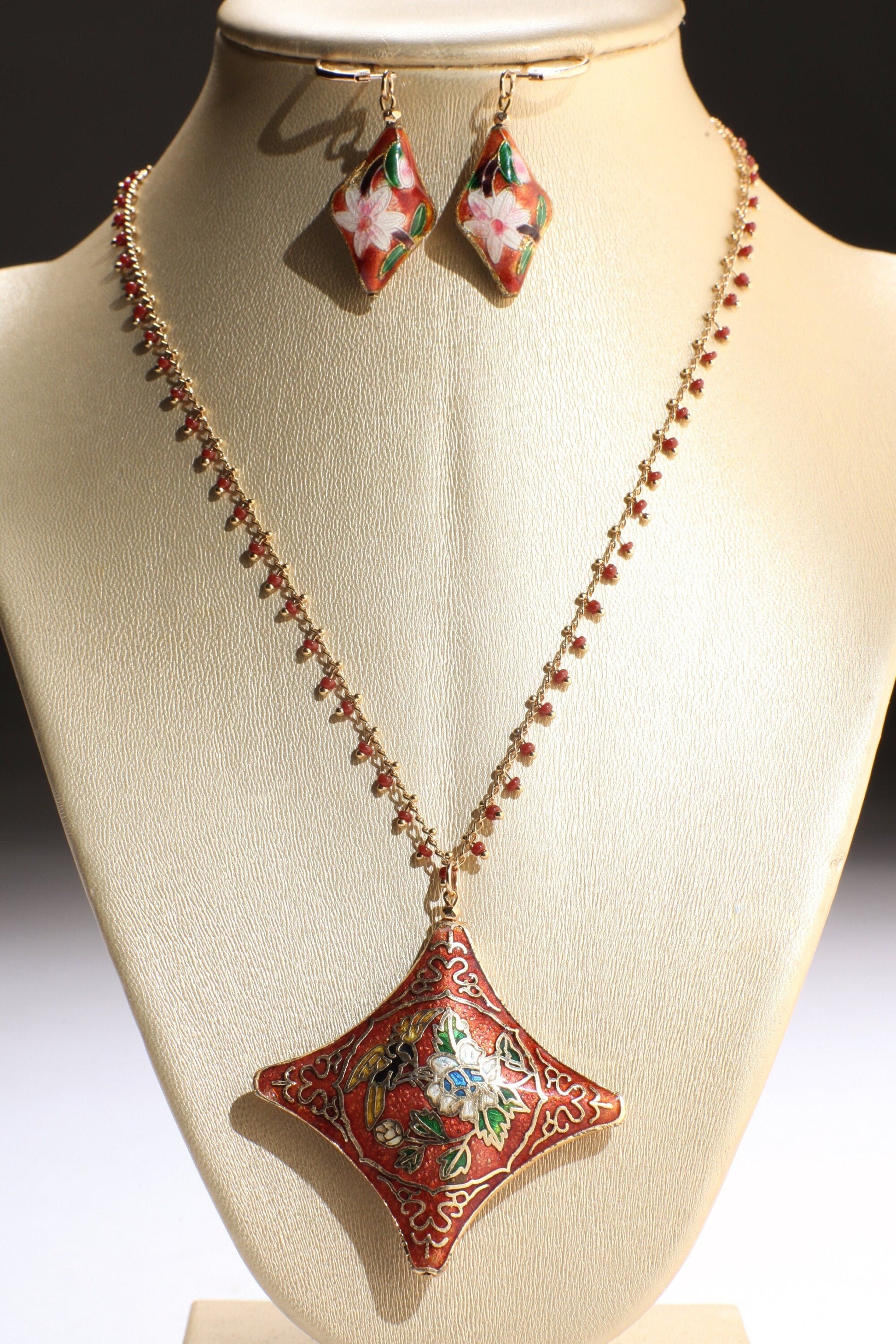 Traditional Cloisonné Pendant Vintage Floral Flowers Focal with Gold Plated Beaded Chain Necklace 20&quot; and matching Leverback Earrings set