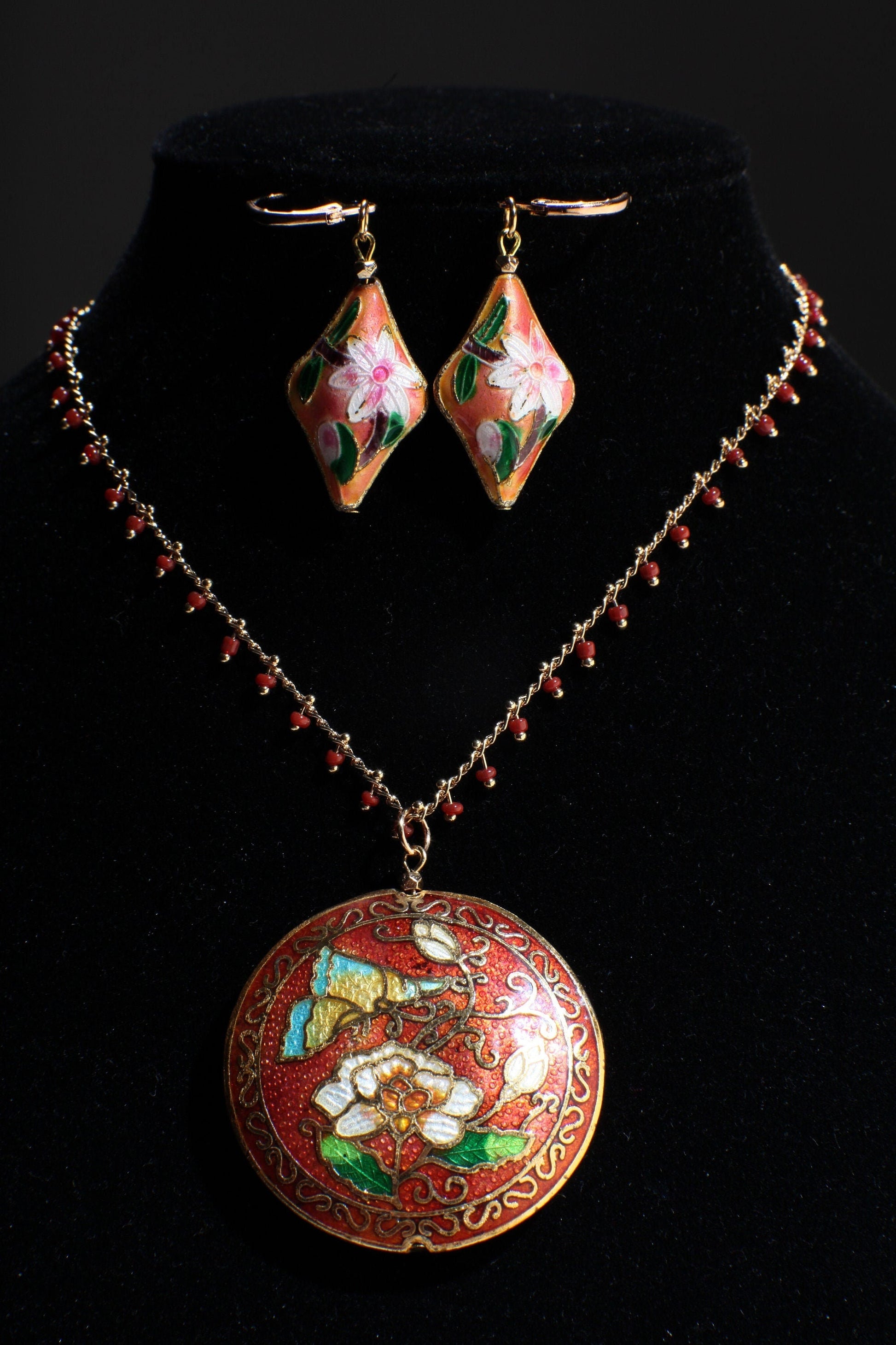 Traditional Cloisonné Pendant Vintage Floral Flowers Pink Revisable Focal with Beaded Chain Necklace 20&quot; and matching Earrings set