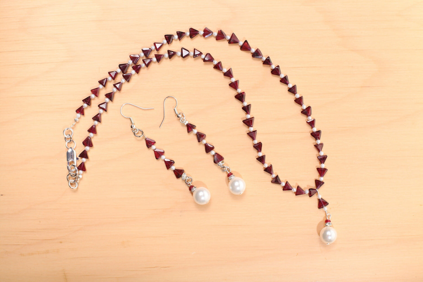 Genuine Garnet triangle shape with 2.5mm Freshwater Pearl Spacers Necklace and Matching Shell Pearl Dangling Earrings Jewelry Set.