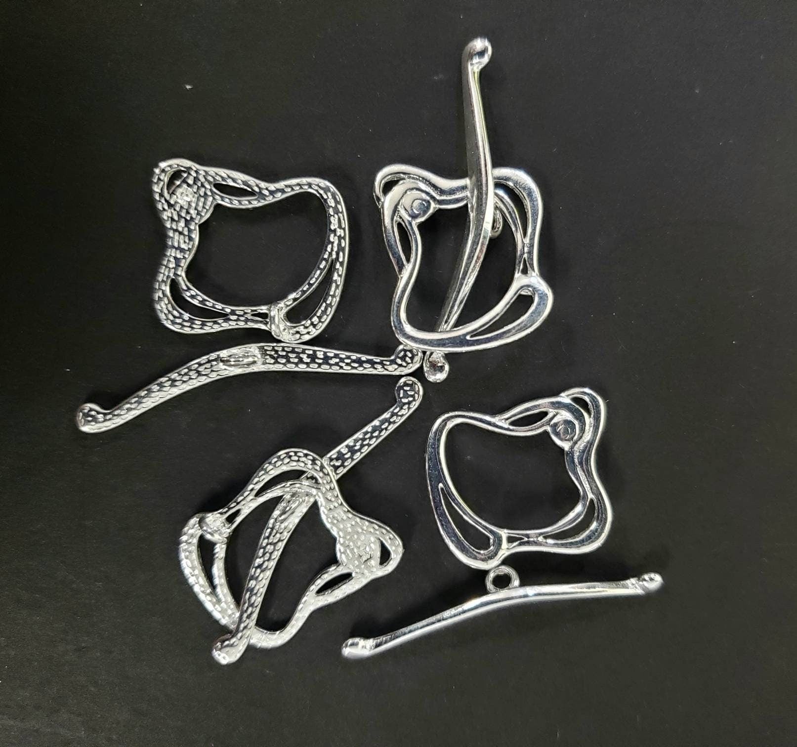 925 Sterling Silver Bali shiny toggle clasp, fancy shape, 13x16mm Square and 30mm long bar. 925 stamped. 1 set or 2 set price .