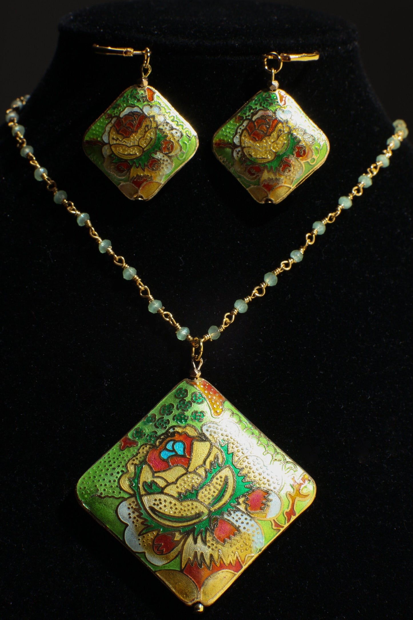 Traditional Cloisonné Pendant Vintage Floral Flowers Pink Revisable Focal with Beaded Chain Necklace 20&quot; and matching Earrings set