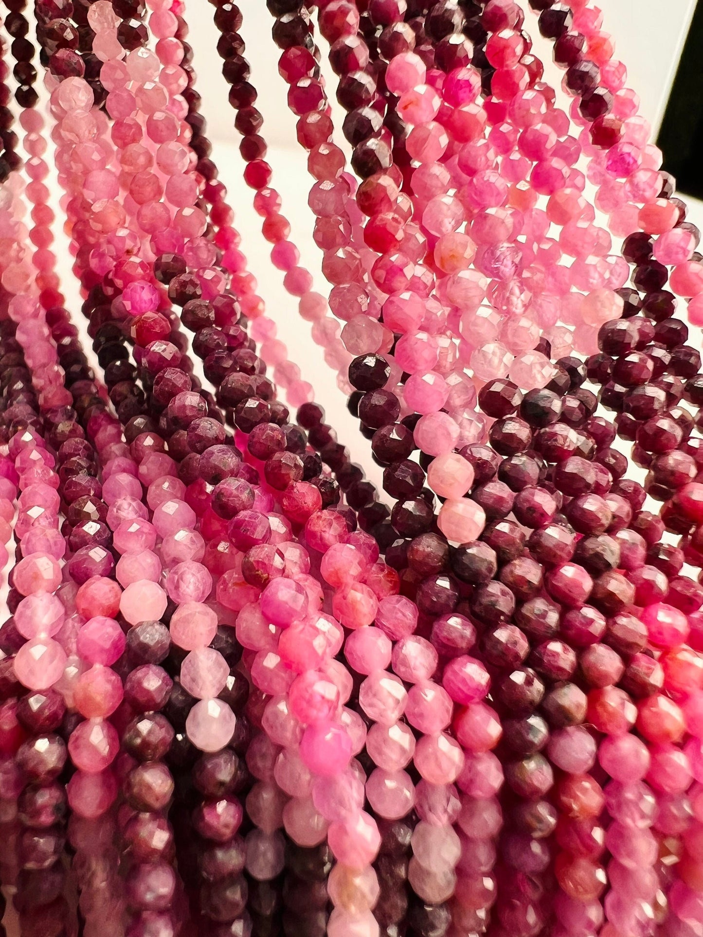 Natural ombre Ruby 2.5mm Faceted round Ombre Shaded ruby Gemstone Beads for jewelry Making 12.5” strand