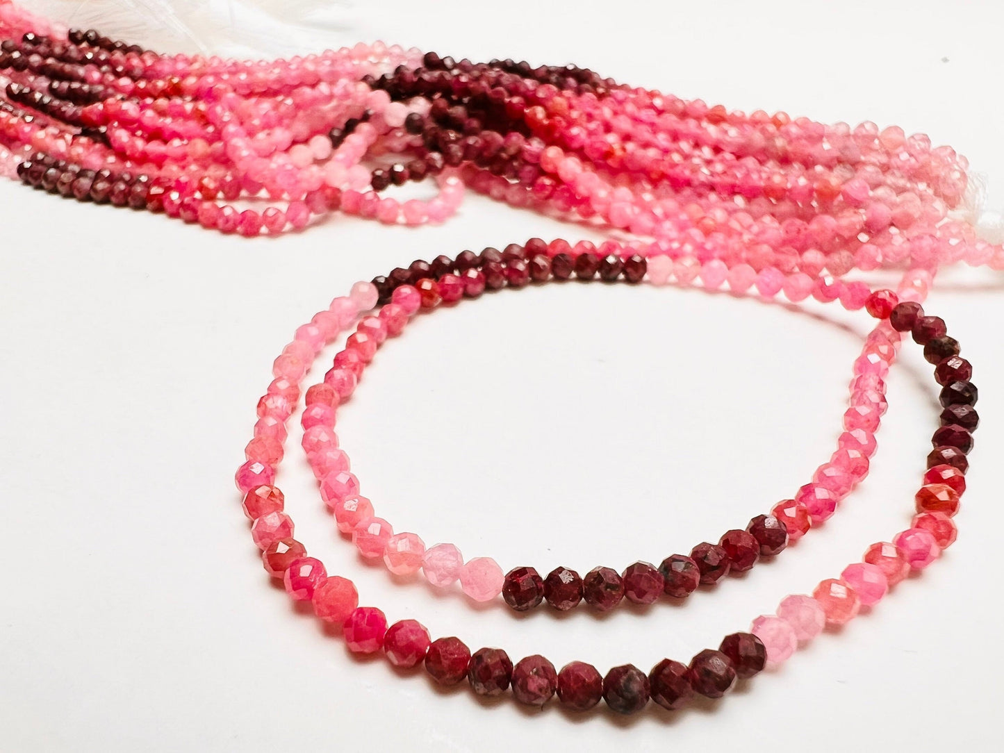 Natural ombre Ruby 2.5mm Faceted round Ombre Shaded ruby Gemstone Beads for jewelry Making 12.5” strand