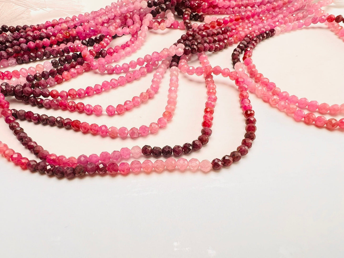 Natural ombre Ruby 2.5mm Faceted round Ombre Shaded ruby Gemstone Beads for jewelry Making 12.5” strand