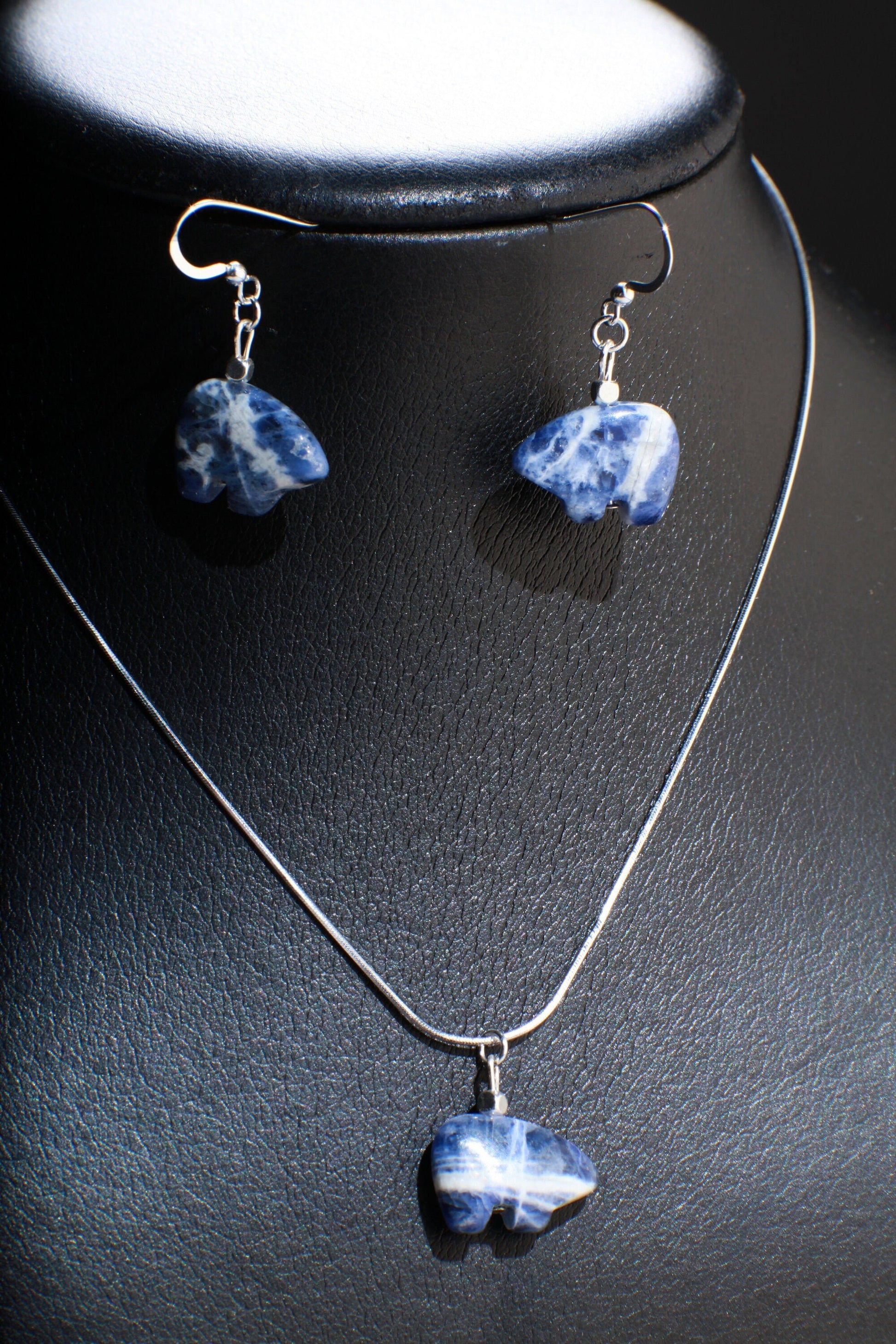 Sodalite Zuni Bear Earrings Necklace, Natural Brazilian Sodalite Zuni Bear Gemstone Necklace and Earrings Set Vintage Sterling Silver 16&quot;