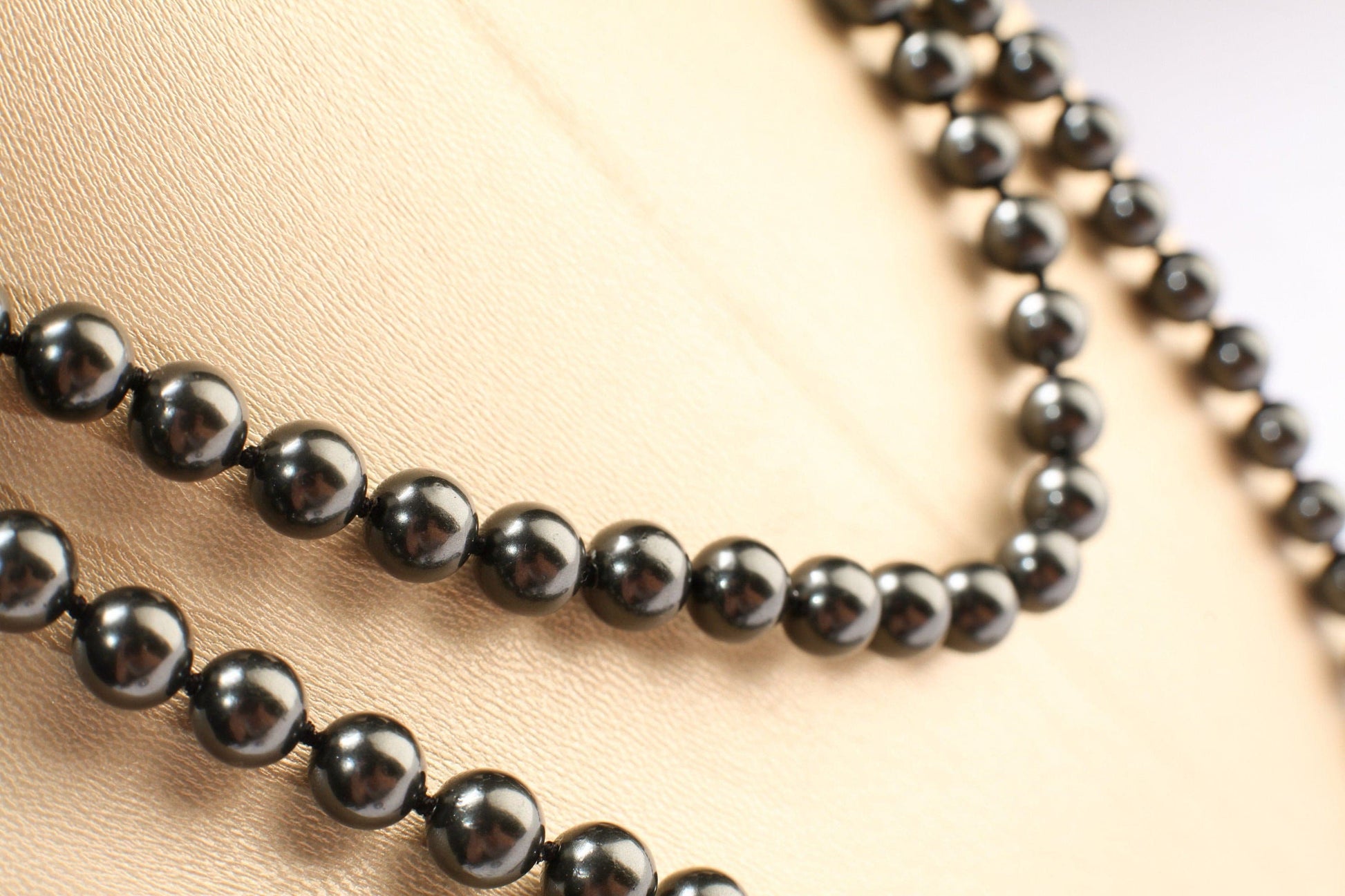 64" Hand Knotted black South Seashell Pearl 8mm Round Beads Statement Black Long Double, Triple Layers Necklace 174 Pcs