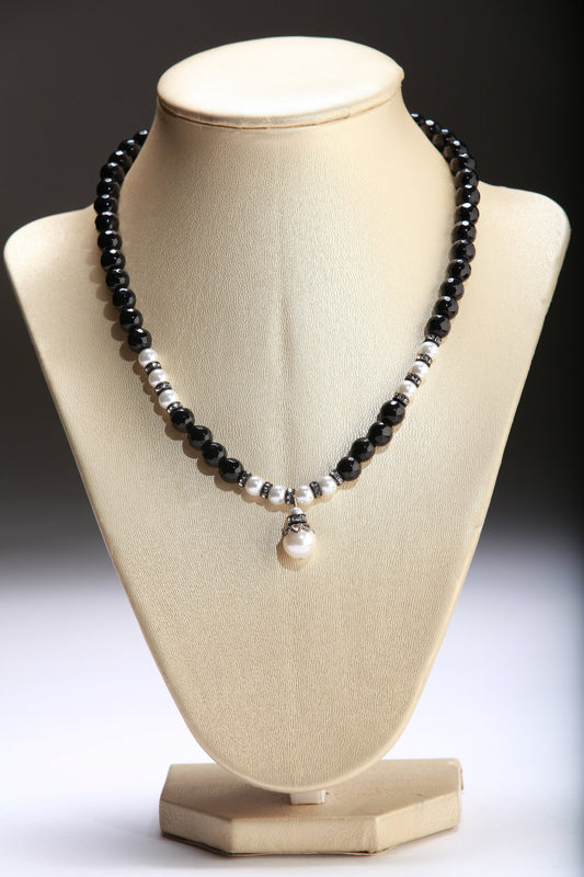 Black Onyx Faceted Round,white South Sea Shell Pearl and Rhinestone Roundel Accent with south sea shell pearl pendant Necklace. Elegant gift
