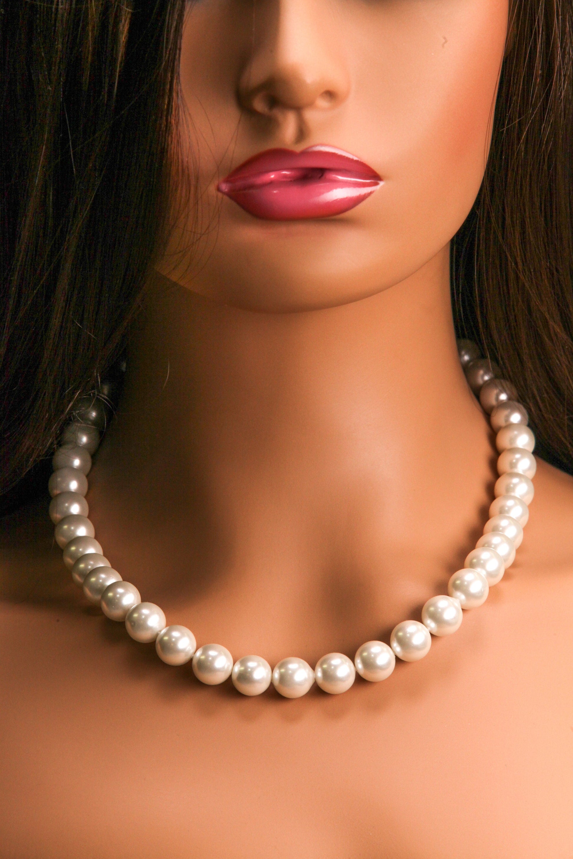 12mm White South Seashell Pearl Necklace with Magnetic Clasp Bridal ,Evening wear , party , Elegant gift