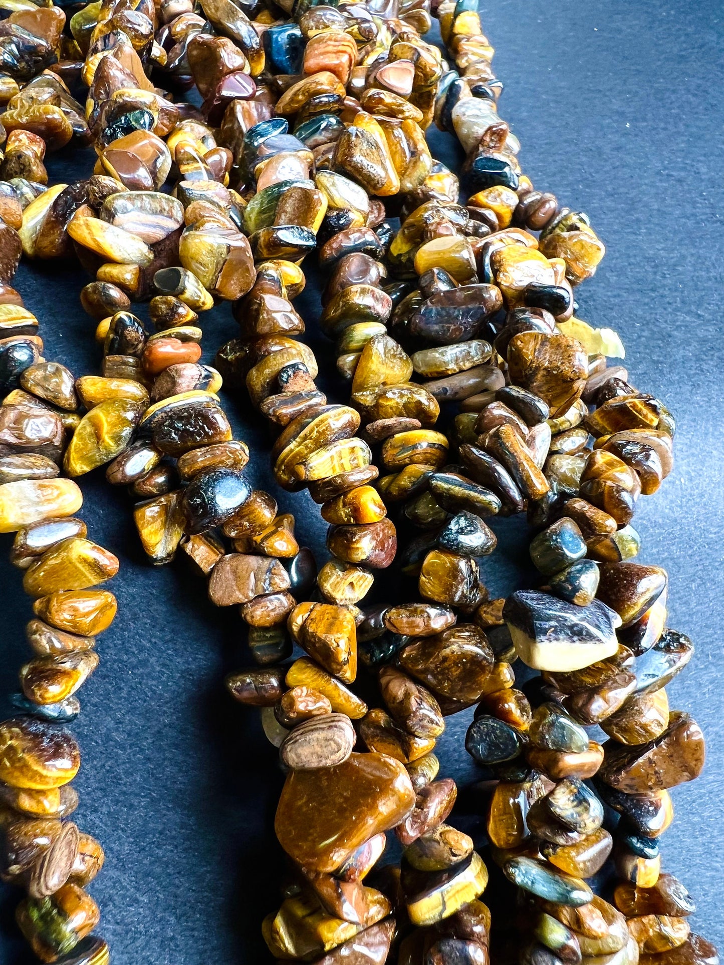 Tiger eye rutilated qz green aventurine agate mookaite ambronite raw freeform smooth nugget chip 4-8mm bead. 15” strand natural gemstone