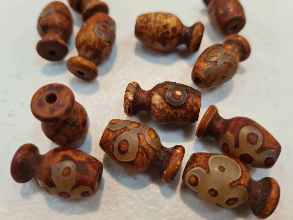 Natural Tibetan agate unpolished, 10x20mm Evil eye beads. Flower vase pot shaped vintage focal hand painted agate beads