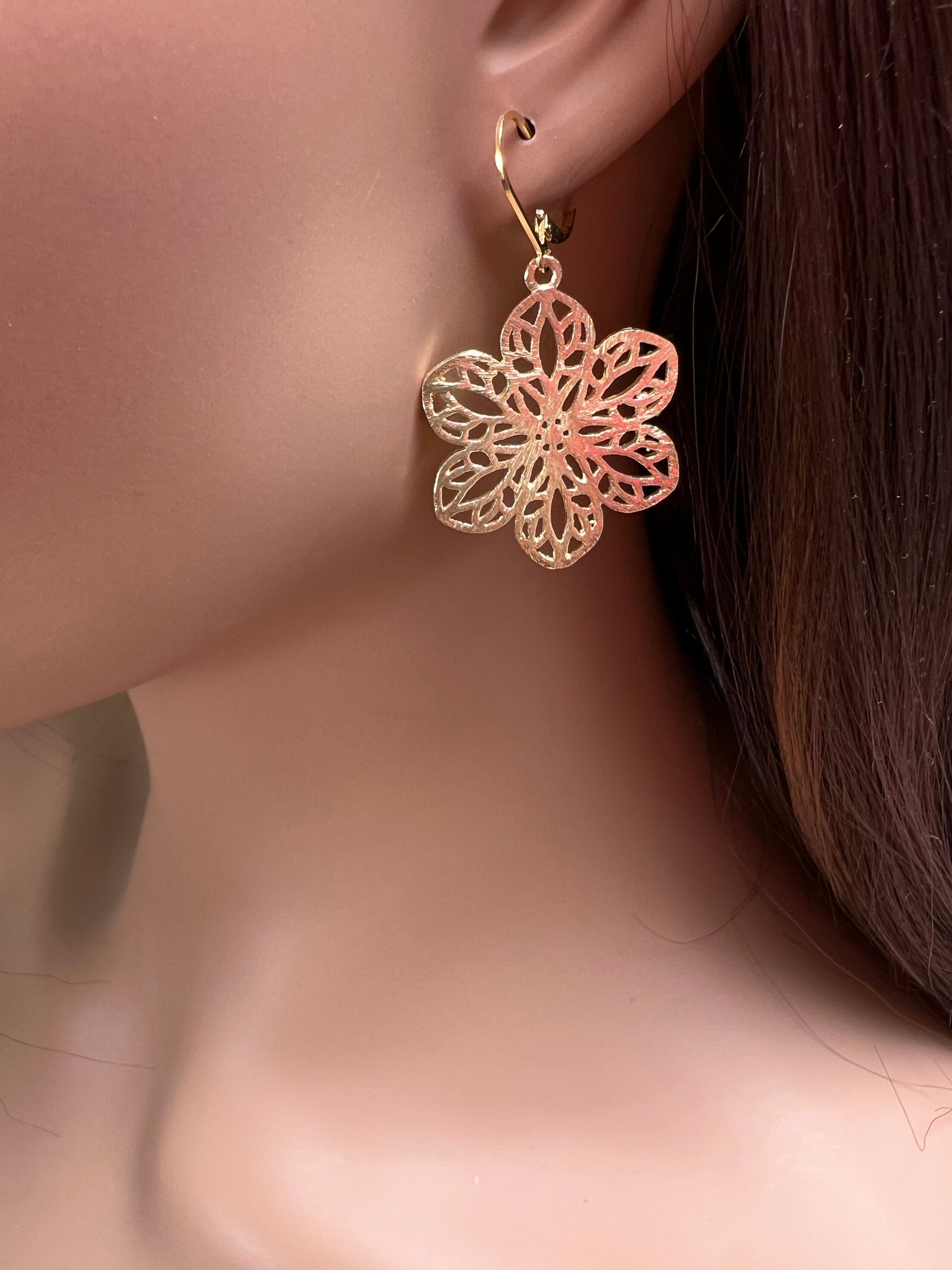 18k Gold Vermeil Bali brush gold Filigree flower 28x35mm Handmade Leverback Earrings, beautiful light yellow gold color Earrings, gift