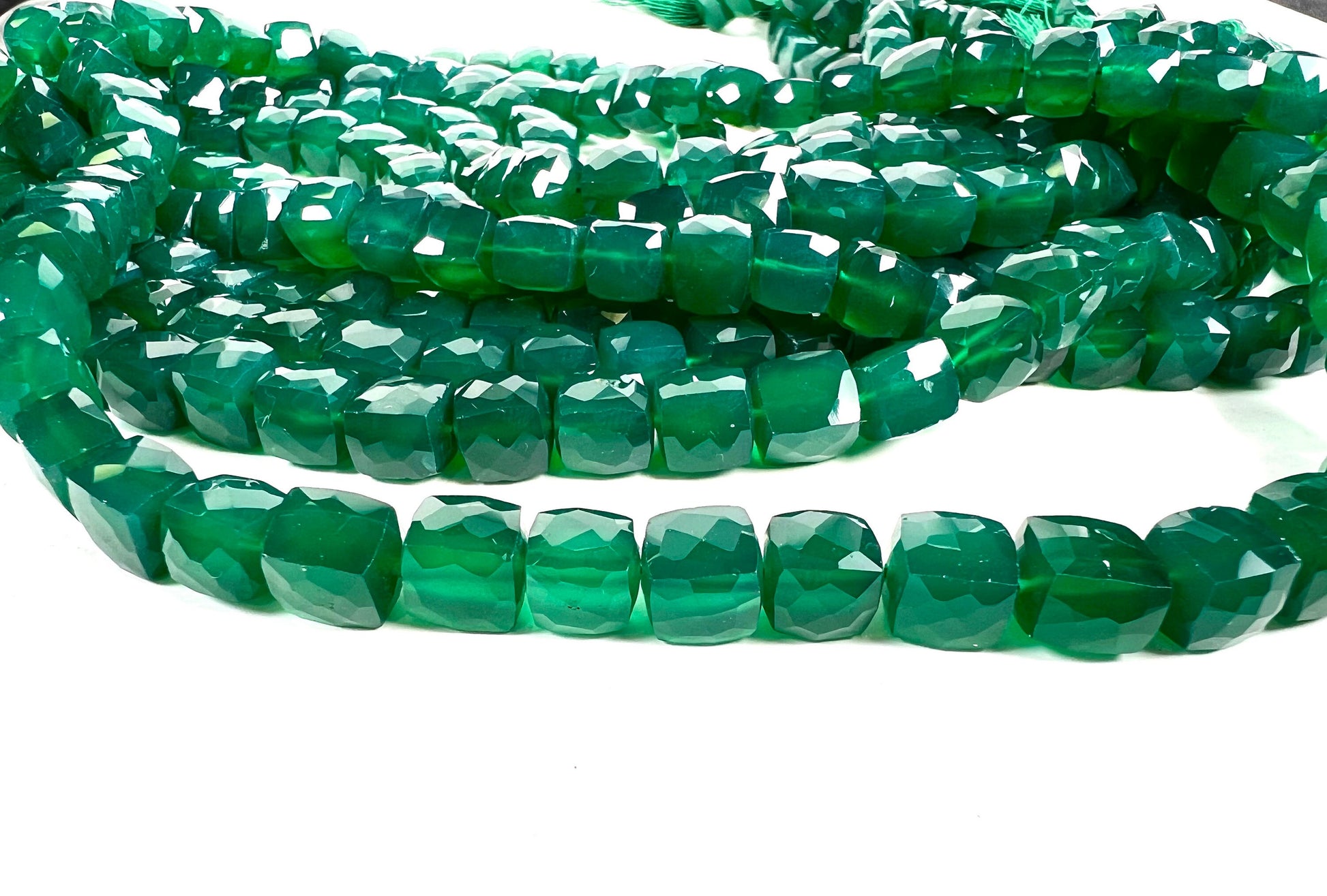 Genuine Green Onyx Faceted square cube 7.5-8mm AAA Quality Natural gemstone beads for Jewelry Making ,8” strand approx 24-25 pcs