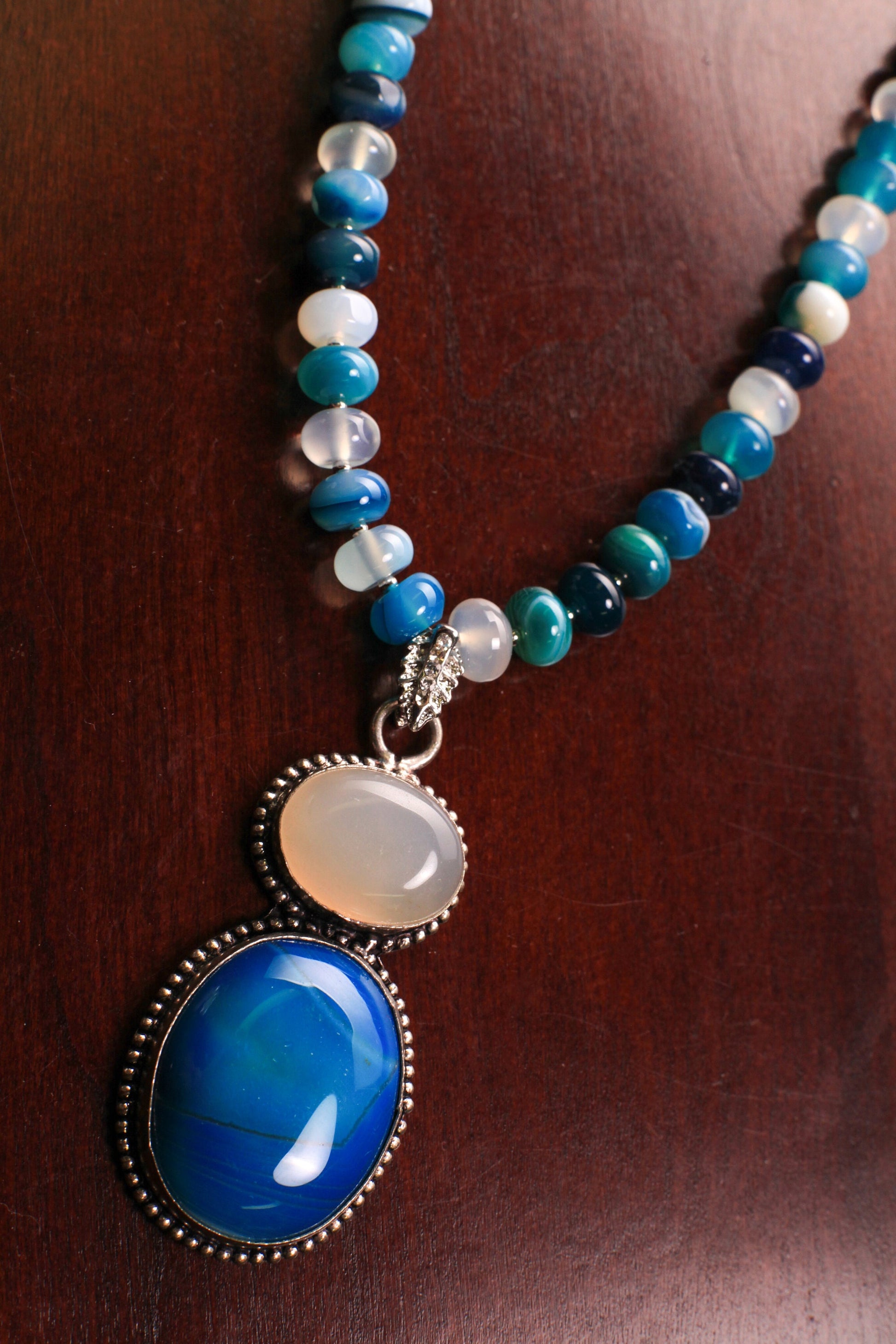 Natural Blue stipe agate 8mm roundel bead blue and white agate large pendant silver spacer 20" Necklace Beautiful blue white necklace gift