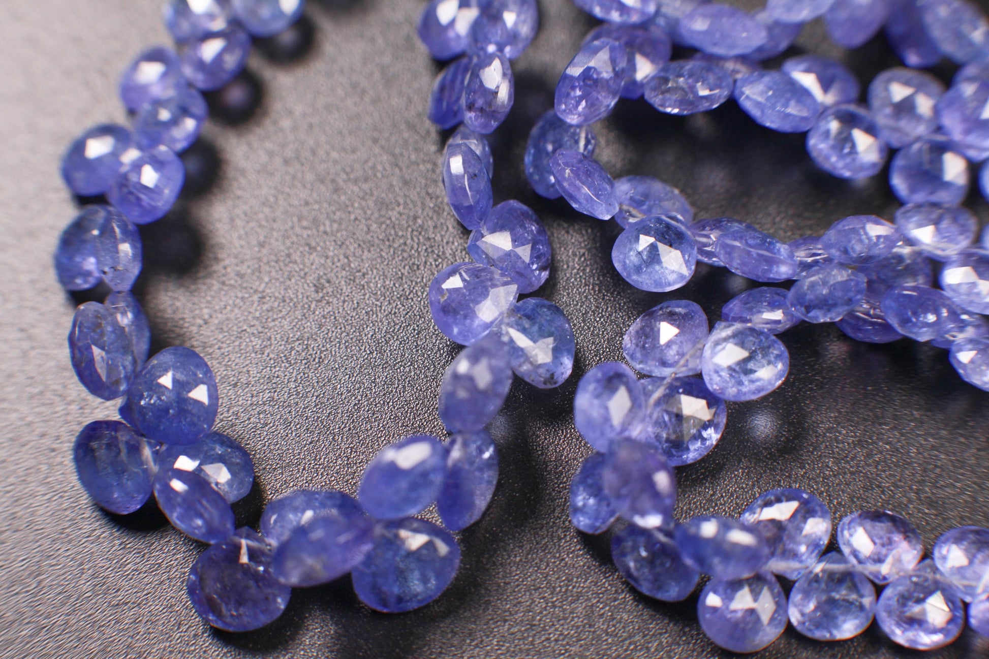 Natural Tanzanite Faceted Heart Drop 4-8mm AAA quality Gemstone Pear Drop Violet Blue Beads DIY Jewelry Making Drop beads