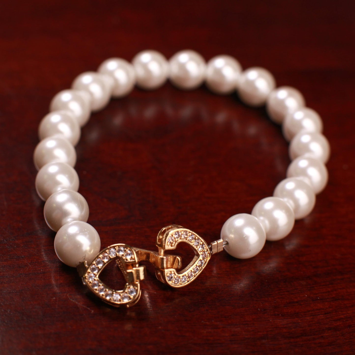 White South Sea Shell Pearl 8mm Bracelet in Fancy Heart CZ Diamond Gold Vermeil Foldable Clasp