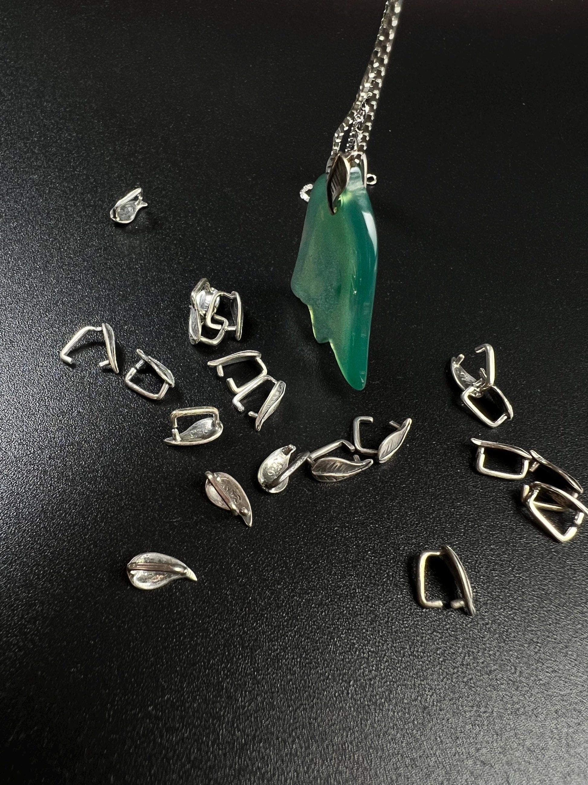925 Sterling Silver Leaf bail, vintage handmade 8mm Bali pinch Bails Pendant holder. 1 piece
