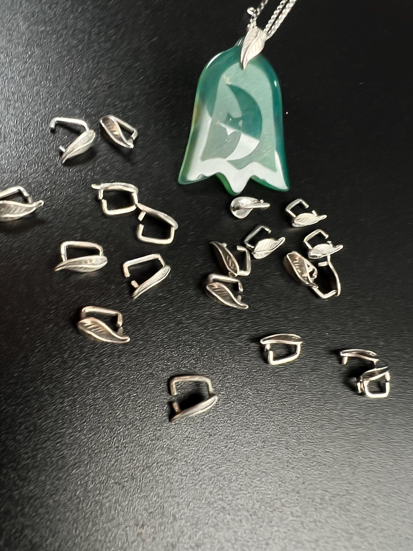 925 Sterling Silver Leaf bail, vintage handmade 8mm Bali pinch Bails Pendant holder. 1 piece