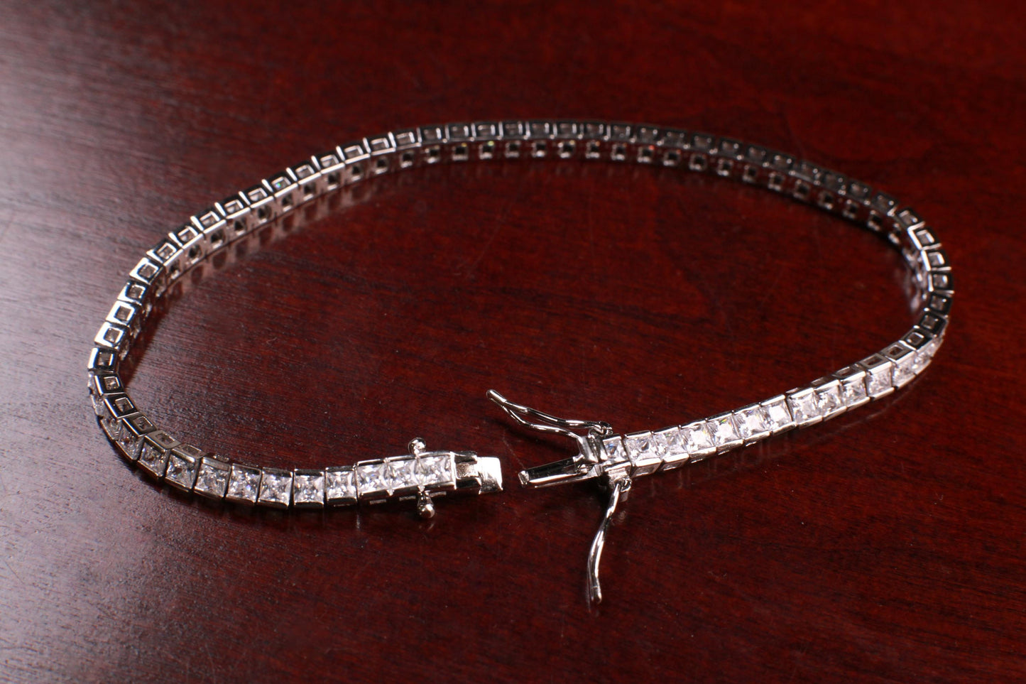 925 Sterling Silver CZ Diamond Princess cut Tennis Bracelet safety lock 7.5” 925 stamped . Elegant party evening wear bridal bracelet