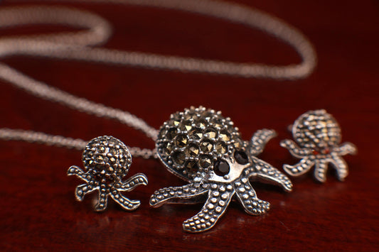 Vintage Marcasite 925 Sterling Silver Octopus Pendant Necklace and Post Earrings Jewelry Set. Antique gift Very cute gift 925 stamped
