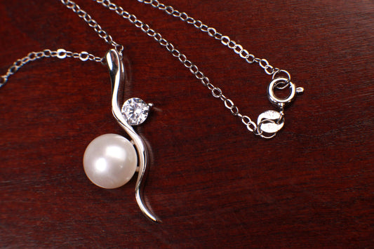 Marcasite 925 Sterling CZ Diamond with 10mm Freshwater Pearl Pendant Necklace with Rhodium Non Tarnish Sterling Silver Chain, Vintage gift