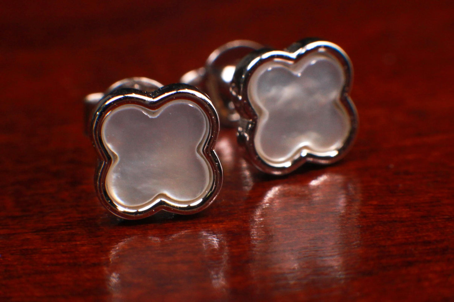 935 Sterling Silver Natural Mother of Pearl 8mm Flower Stud Earrings 925 Stamped. Minimalist elegant earrings gift