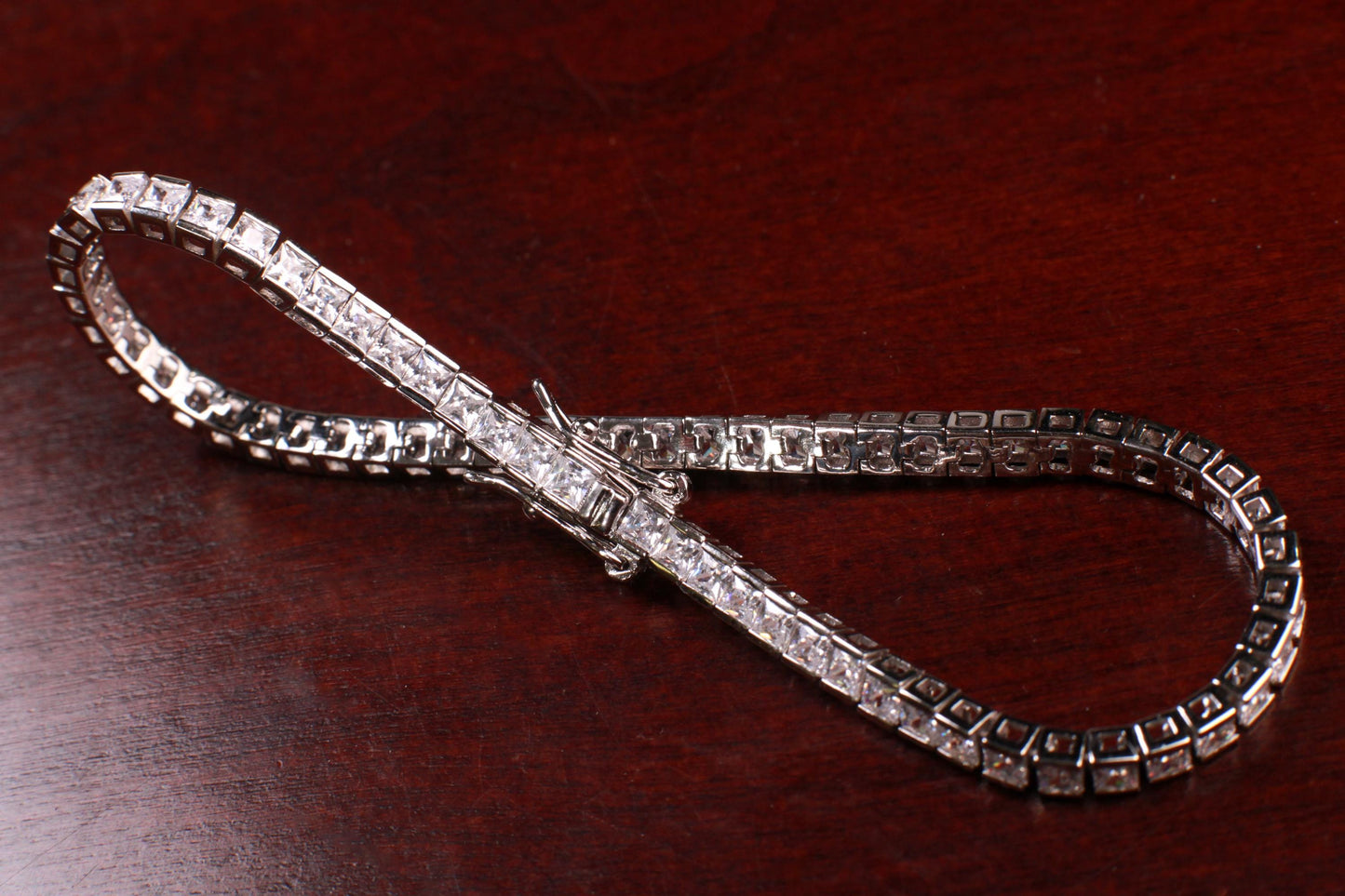 925 Sterling Silver CZ Diamond Princess cut Tennis Bracelet safety lock 7.5” 925 stamped . Elegant party evening wear bridal bracelet