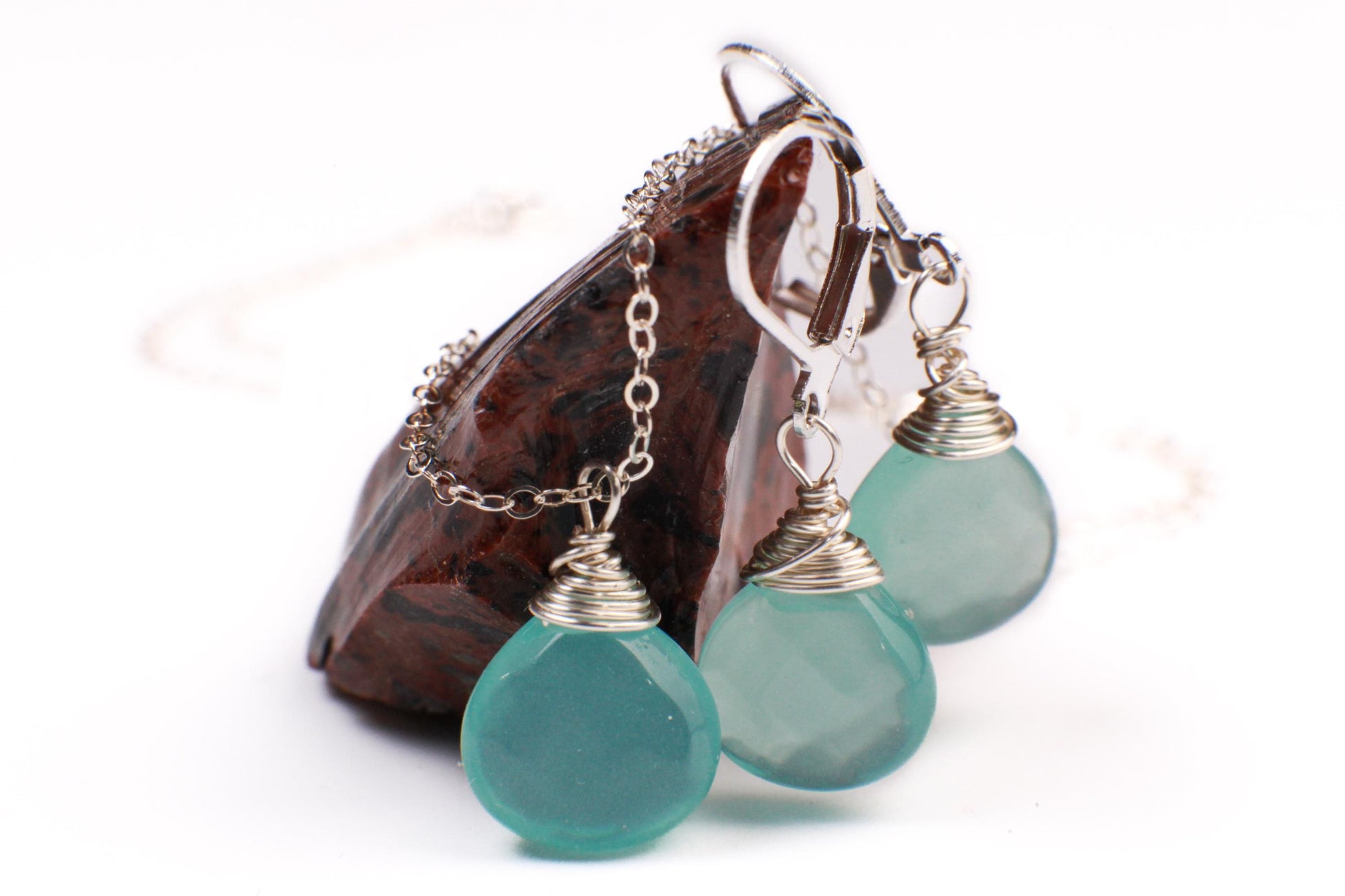 Aqua Chalcedony Faceted heart drop in 14K Gold Filled or 925 Sterling Silver Earrings. Beautiful ocean blue summer gift, beach minimalist