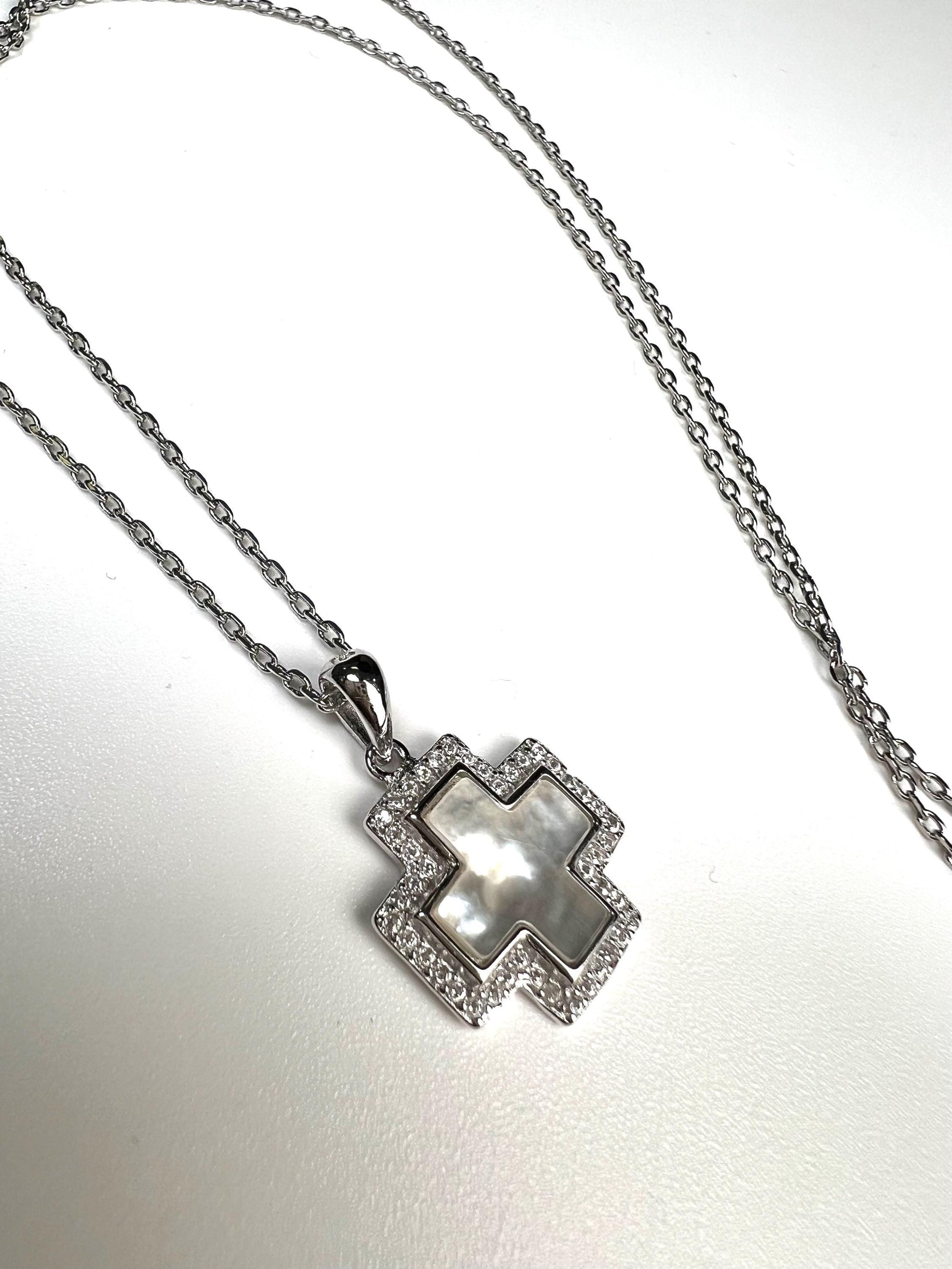 925 Sterling Silver Mother pearl CZ Diamond setting Cross Pendant necklace. Beautiful birthday anniversary gift High quality 925 stamped
