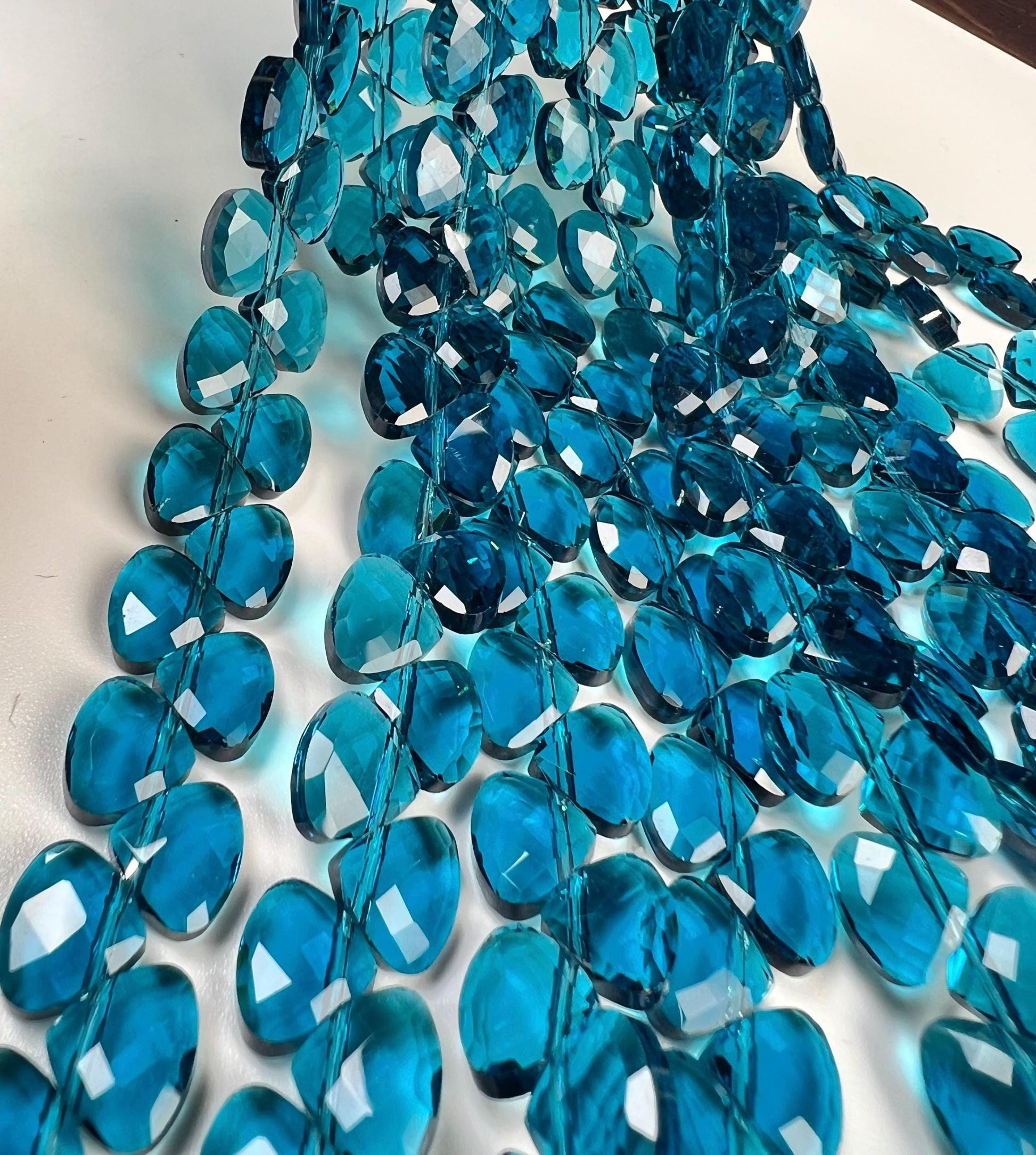 London Blue Quartz heart shape drop 14mm Faceted Diamond Cut drop Beads, beautiful Blue color heart drops for jewelry making. 6” st 20 pcs