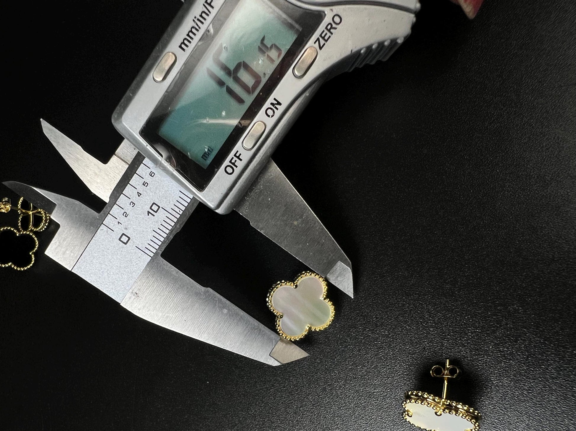 925 Sterling Silver Natural Mother of Pearl 16mm Large Flower Stud Earrings High Quality 925 Stamp Good luck