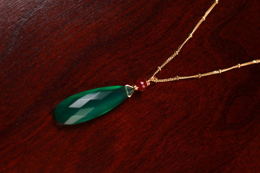 Genuine Green Onyx Faceted Long Pear Drop, genuine Ruby accent 14k Gold Vermeil Satellite Howl Necklace