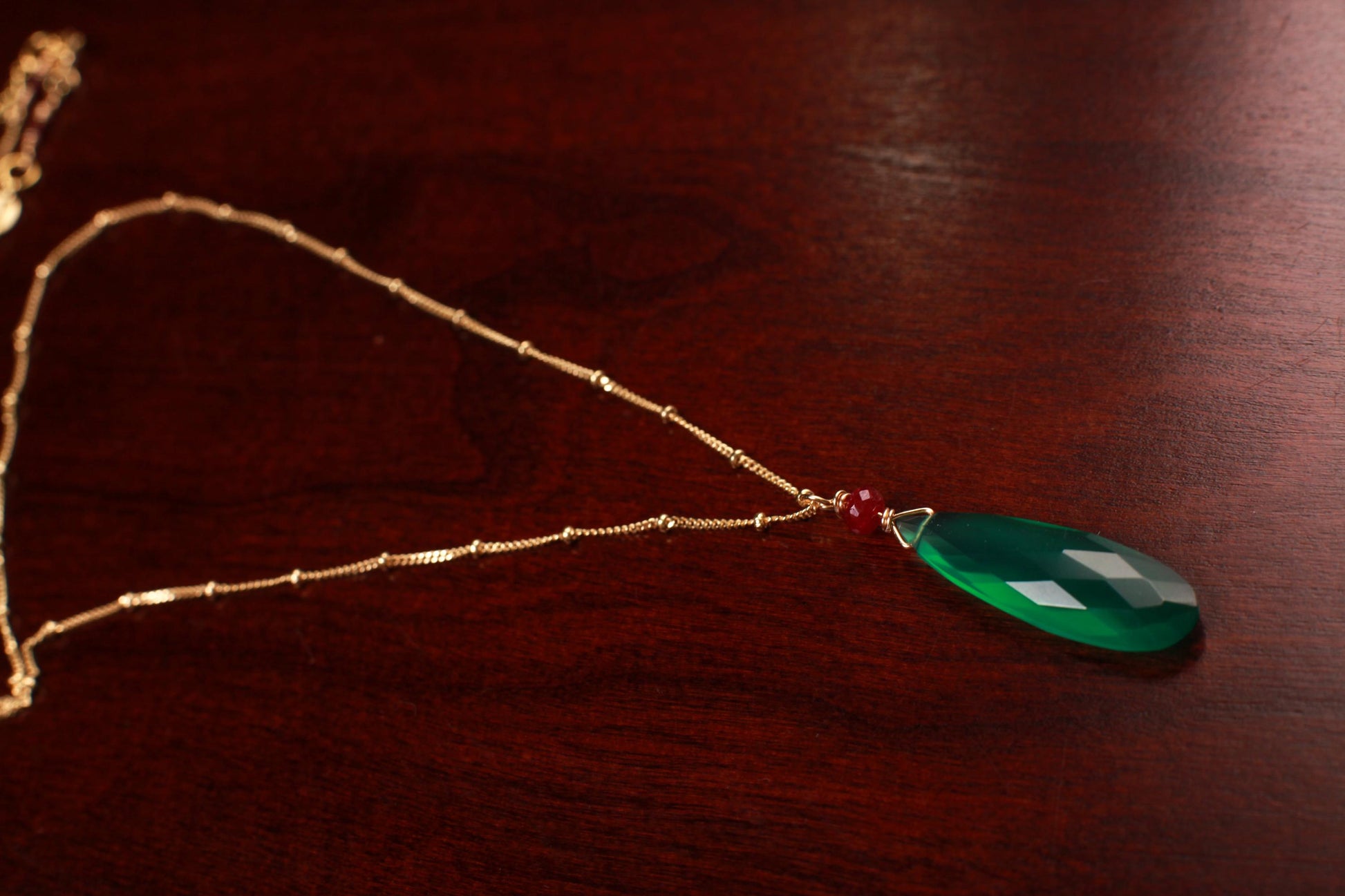 Genuine Green Onyx Faceted Long Pear Drop, genuine Ruby accent 14k Gold Vermeil Satellite Howl Necklace