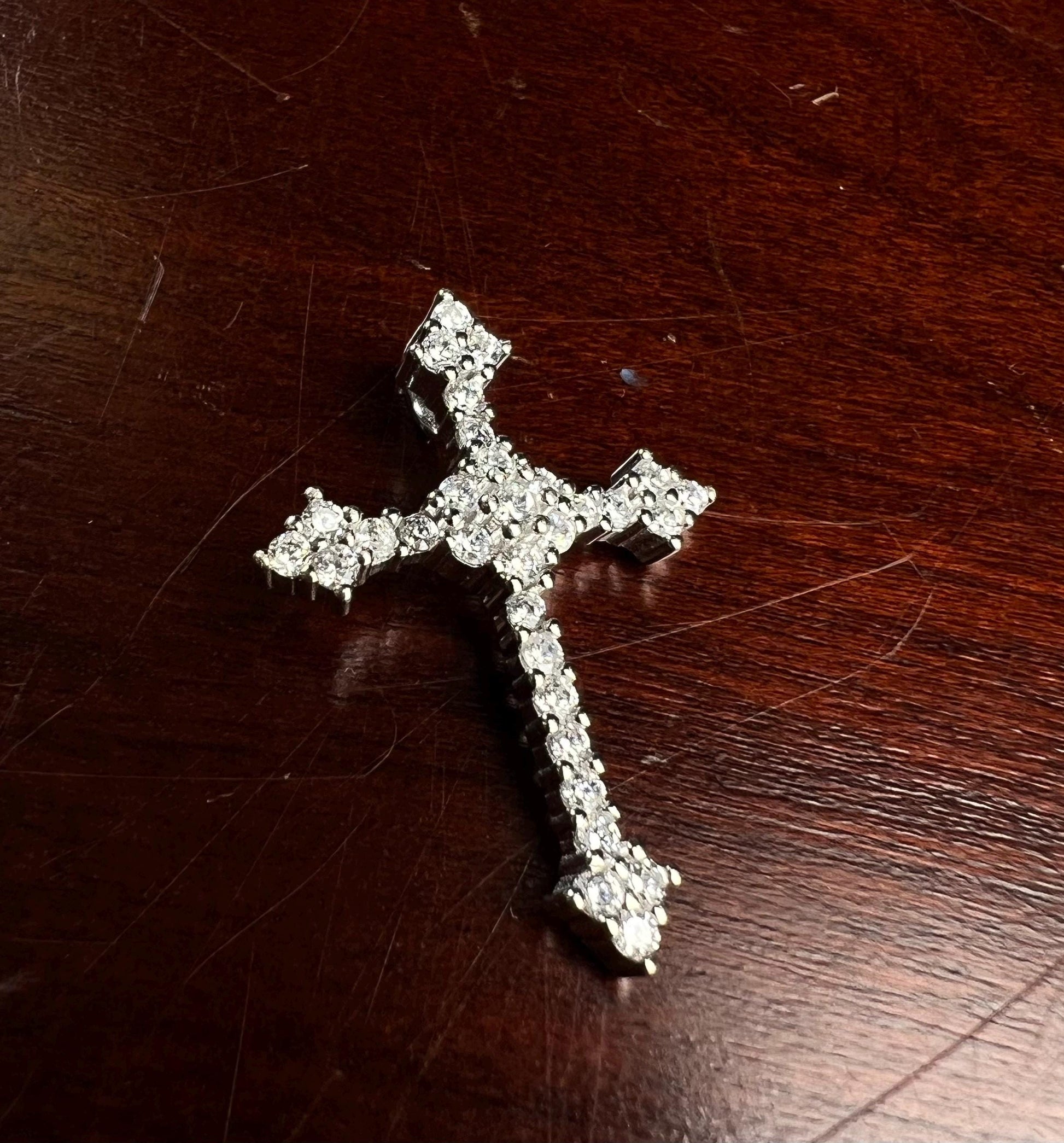 925 Sterling Silver CZ. Diamond setting Cross Pendant Necklace 925 stamped