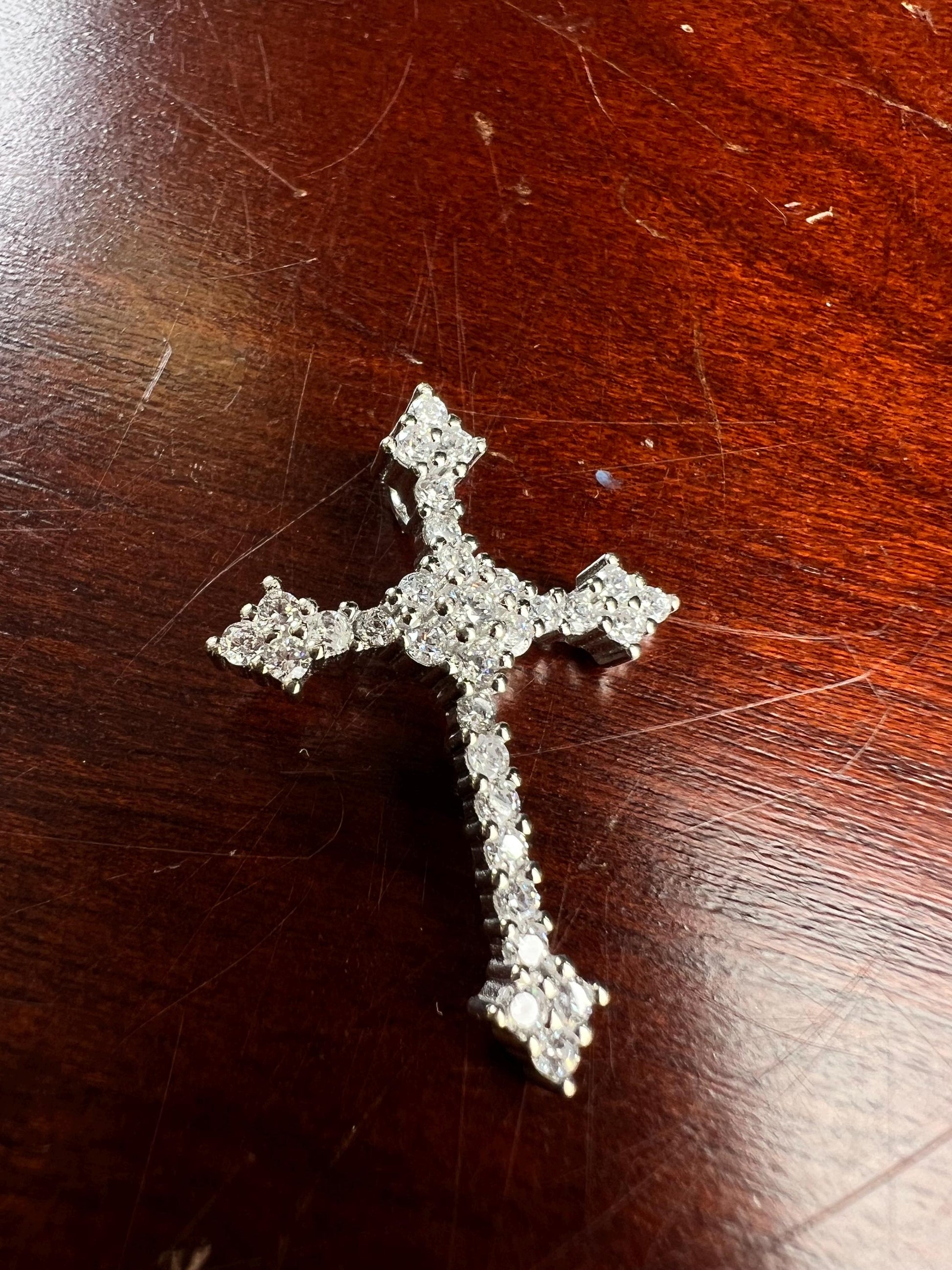 925 Sterling Silver CZ. Diamond setting Cross Pendant Necklace 925 stamped
