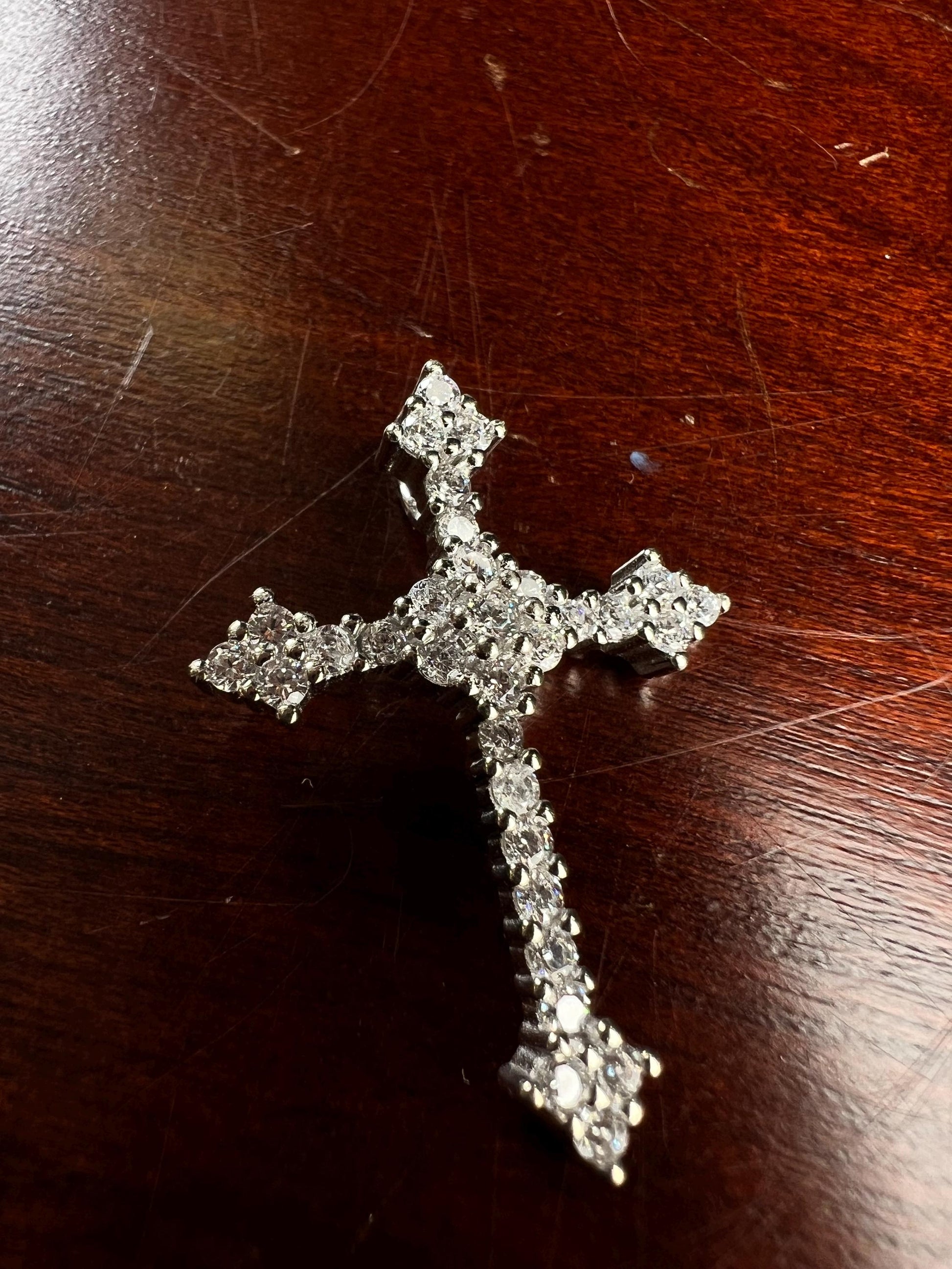 925 Sterling Silver CZ. Diamond setting Cross Pendant Necklace 925 stamped