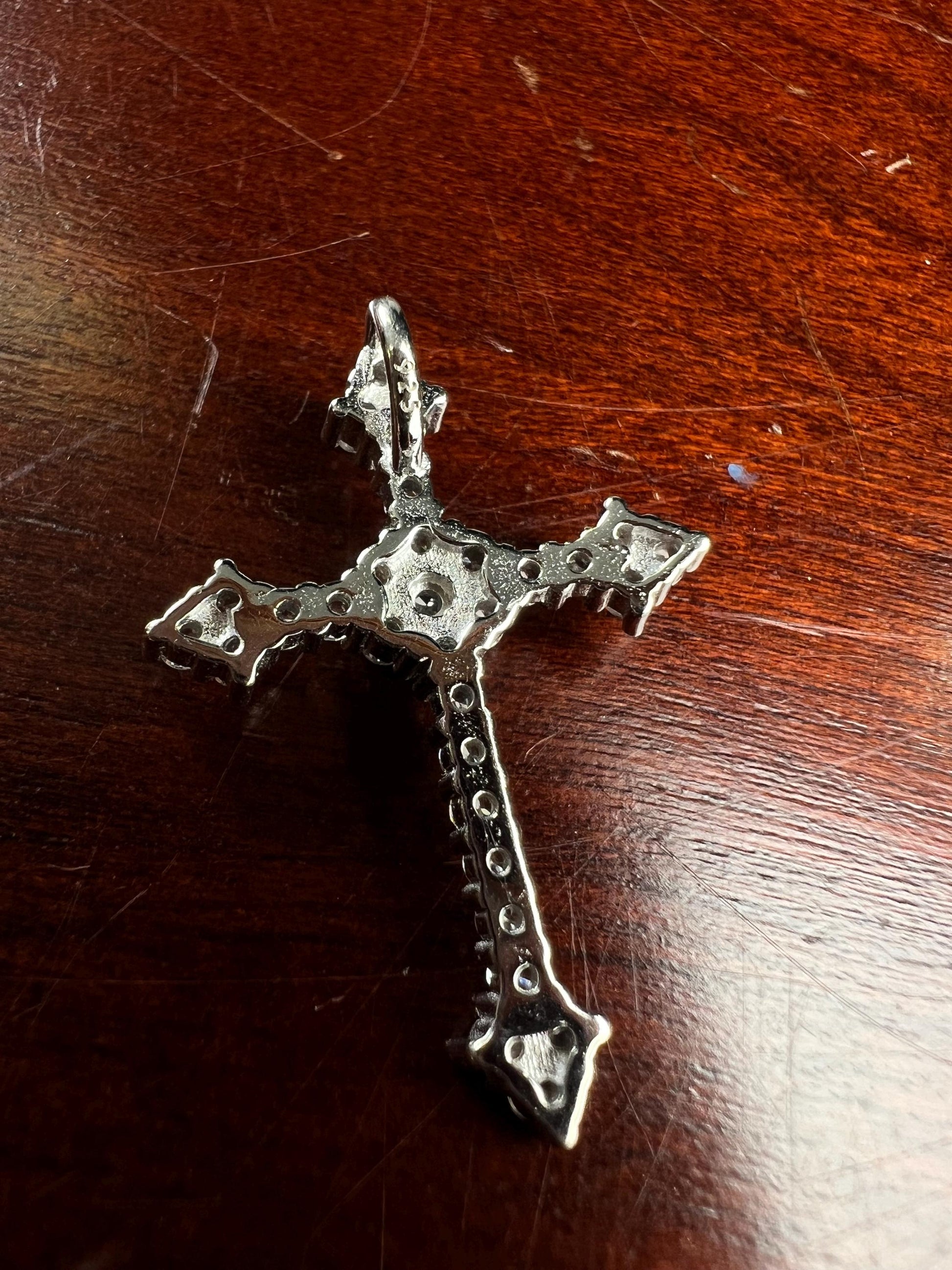 925 Sterling Silver CZ. Diamond setting Cross Pendant Necklace 925 stamped