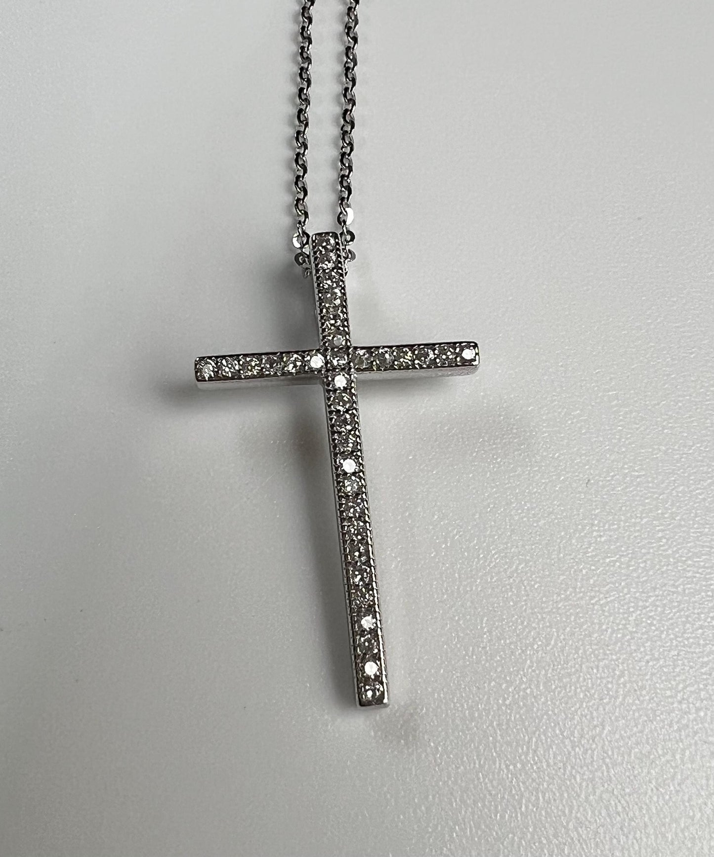 925 Sterling Silver CZ. Diamond setting Cross Pendant Necklace 925 stamped
