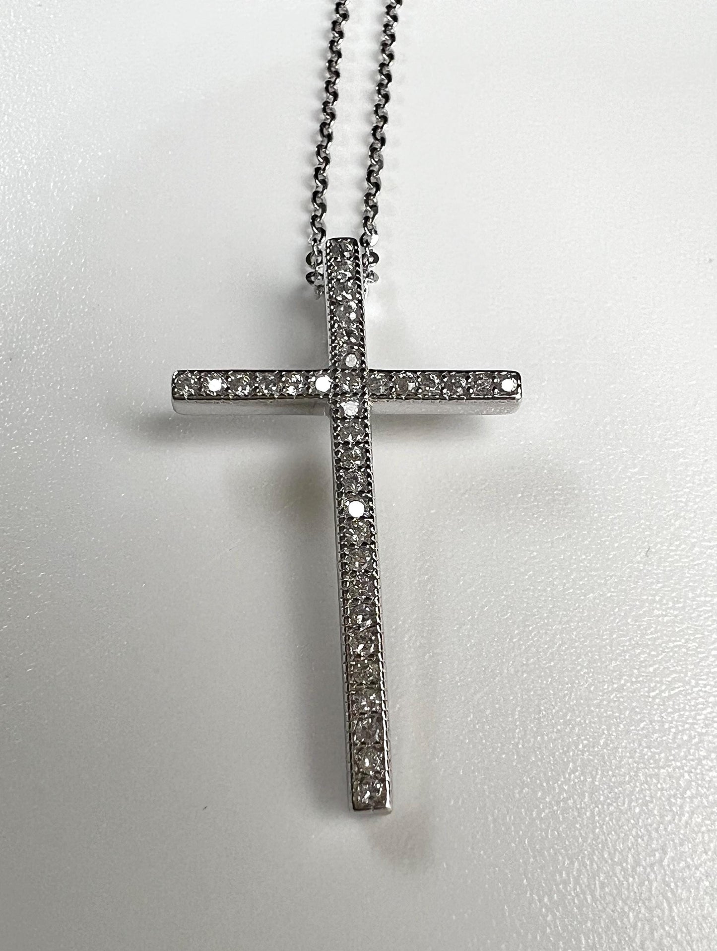 925 Sterling Silver CZ. Diamond setting Cross Pendant Necklace 925 stamped