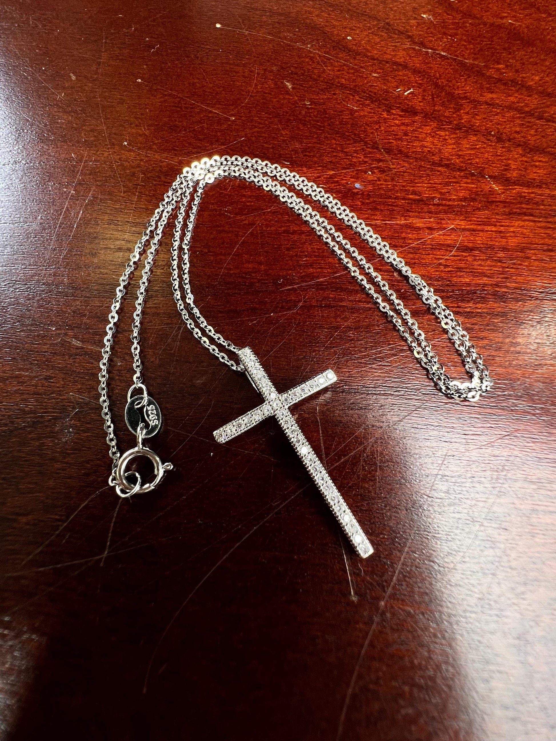 925 Sterling Silver CZ. Diamond setting Cross Pendant Necklace 925 stamped