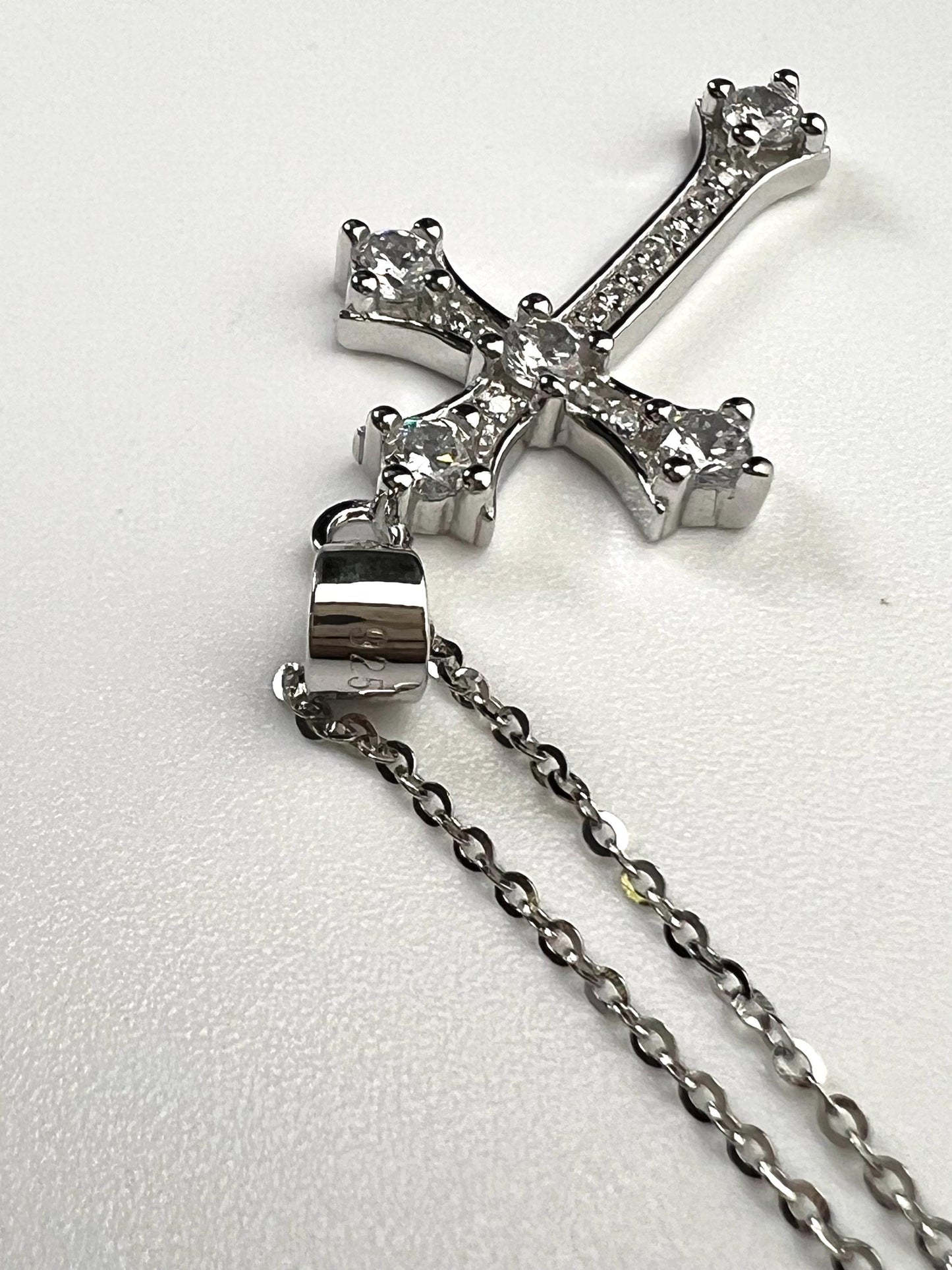 925 Sterling Silver CZ. Diamond setting Cross Pendant Necklace 925 stamped